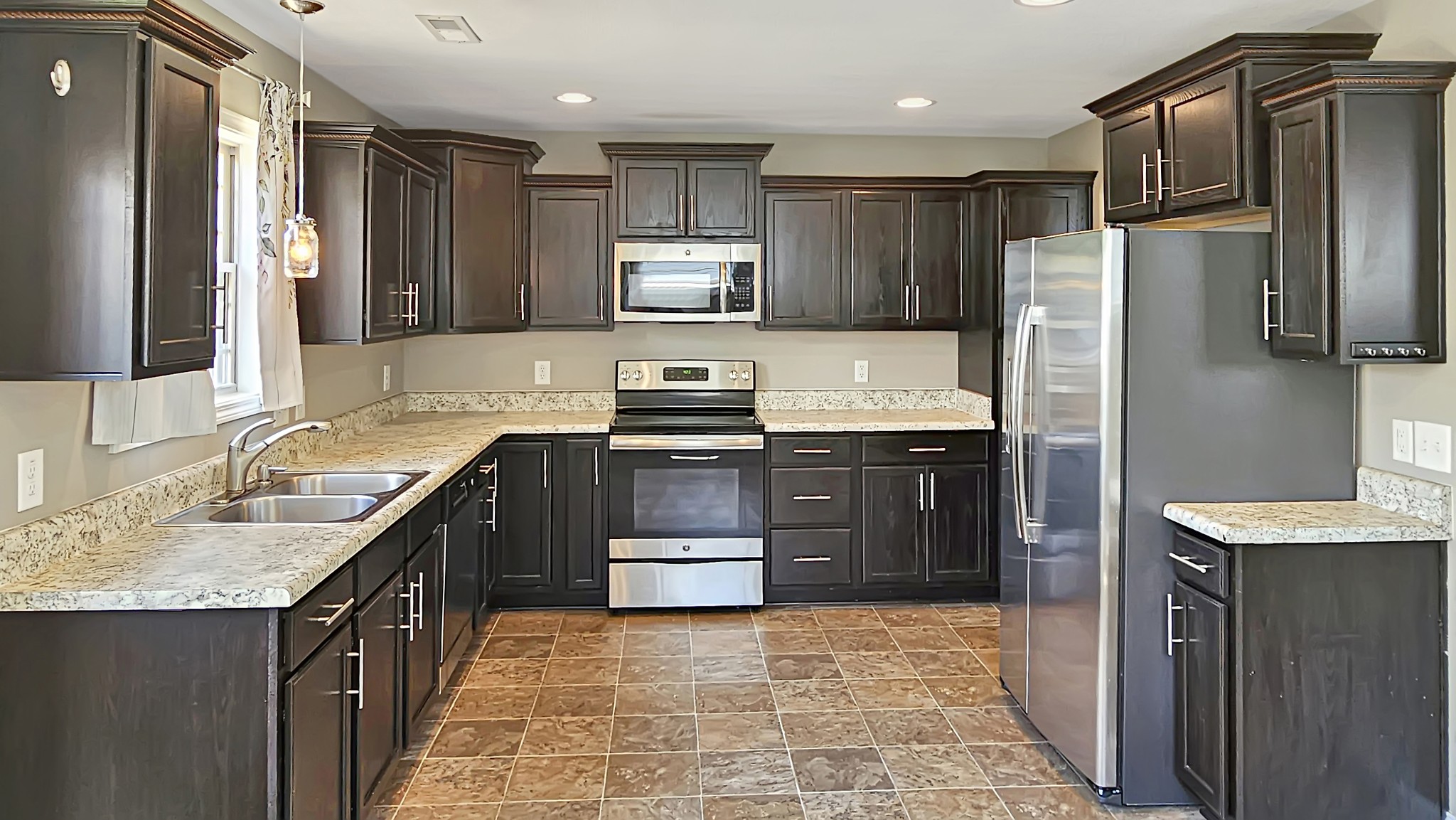 562 Medallion Cir