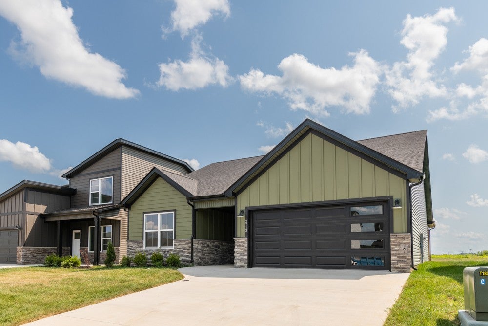 2713 Brewster Drive