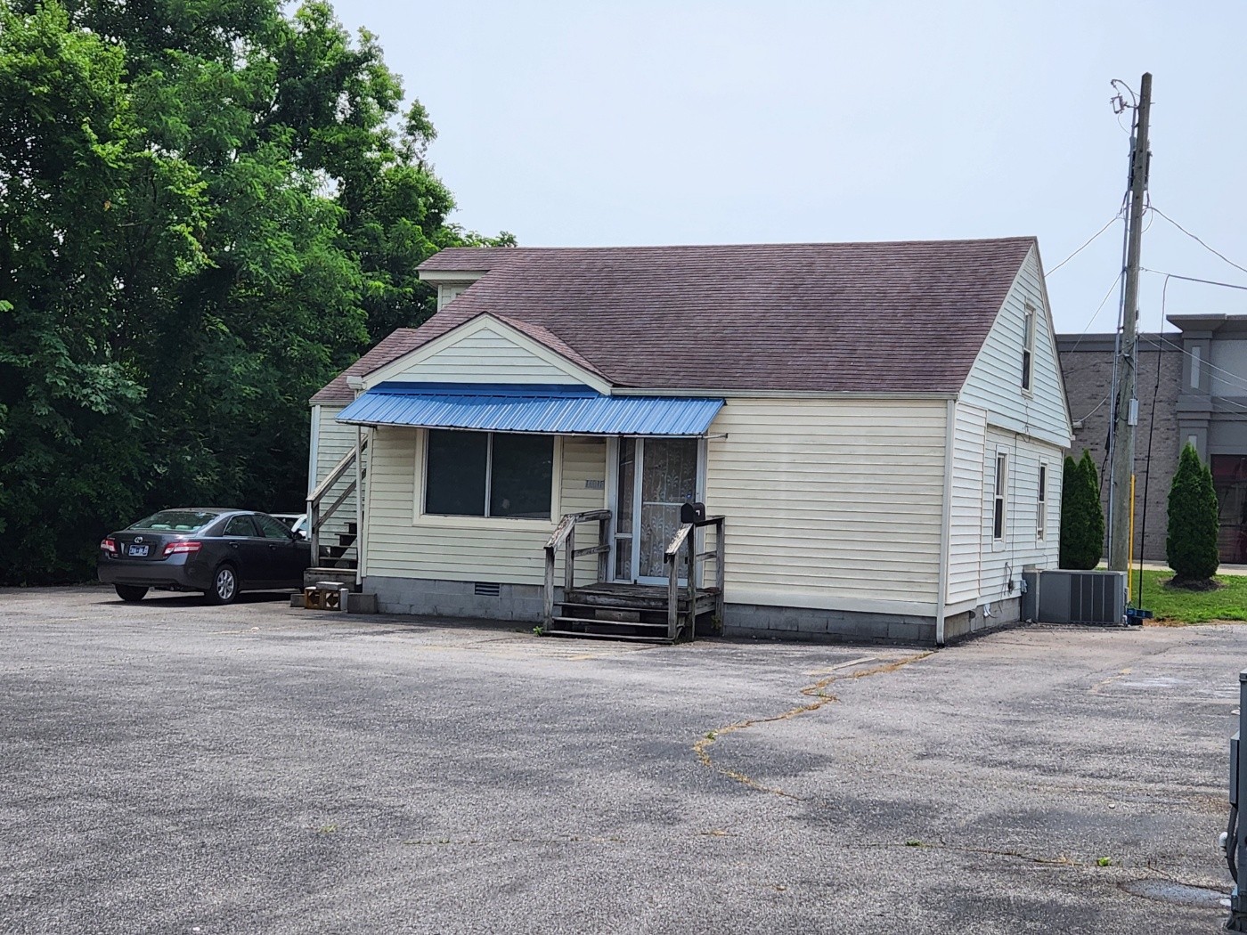 1681 Fort Campbell Blvd