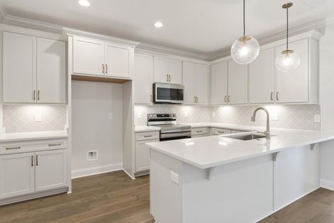 1339 Rebecca Johns Dr V86 Murfreesboro TN 37129