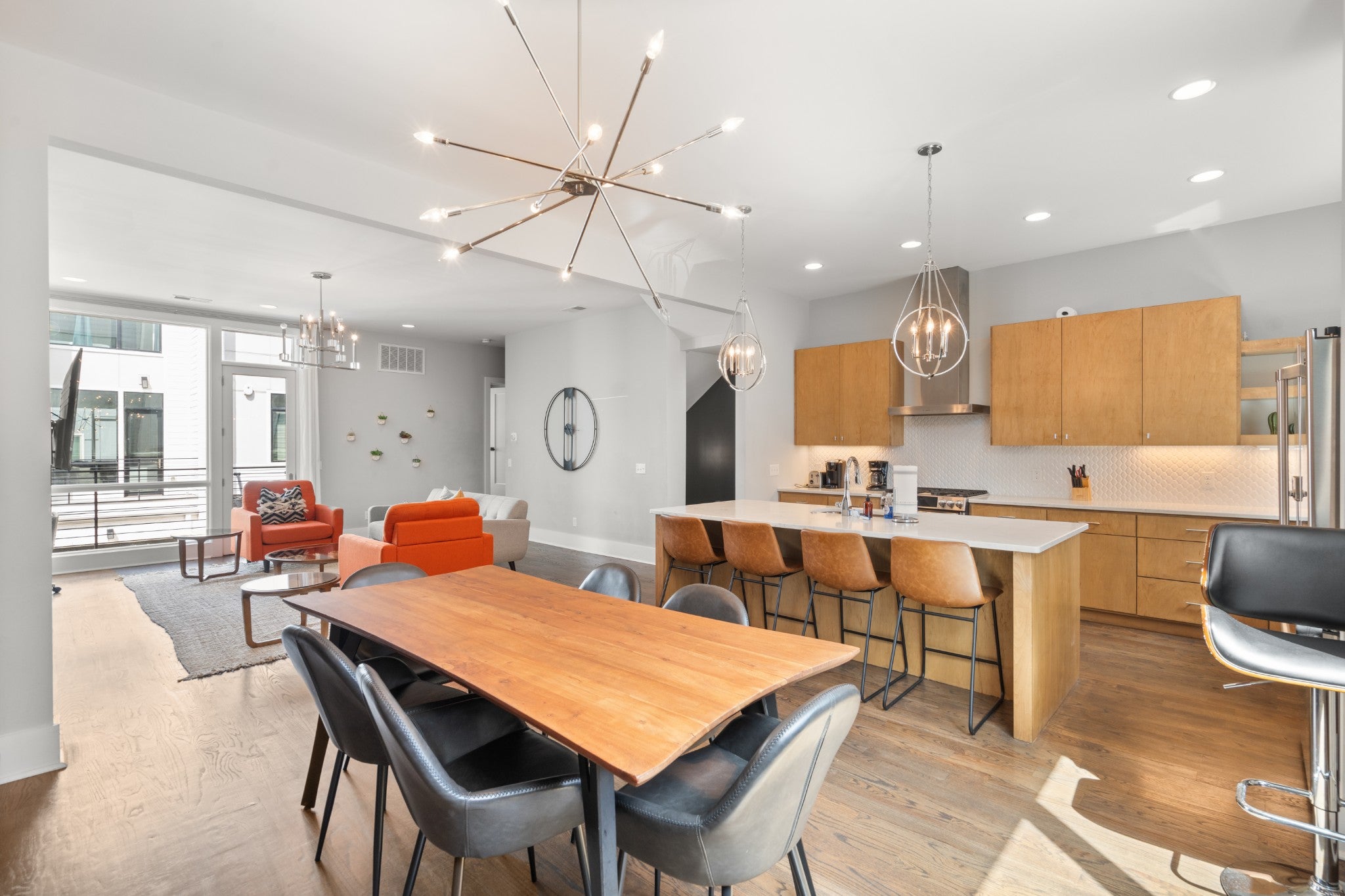1007 12th Ave S C