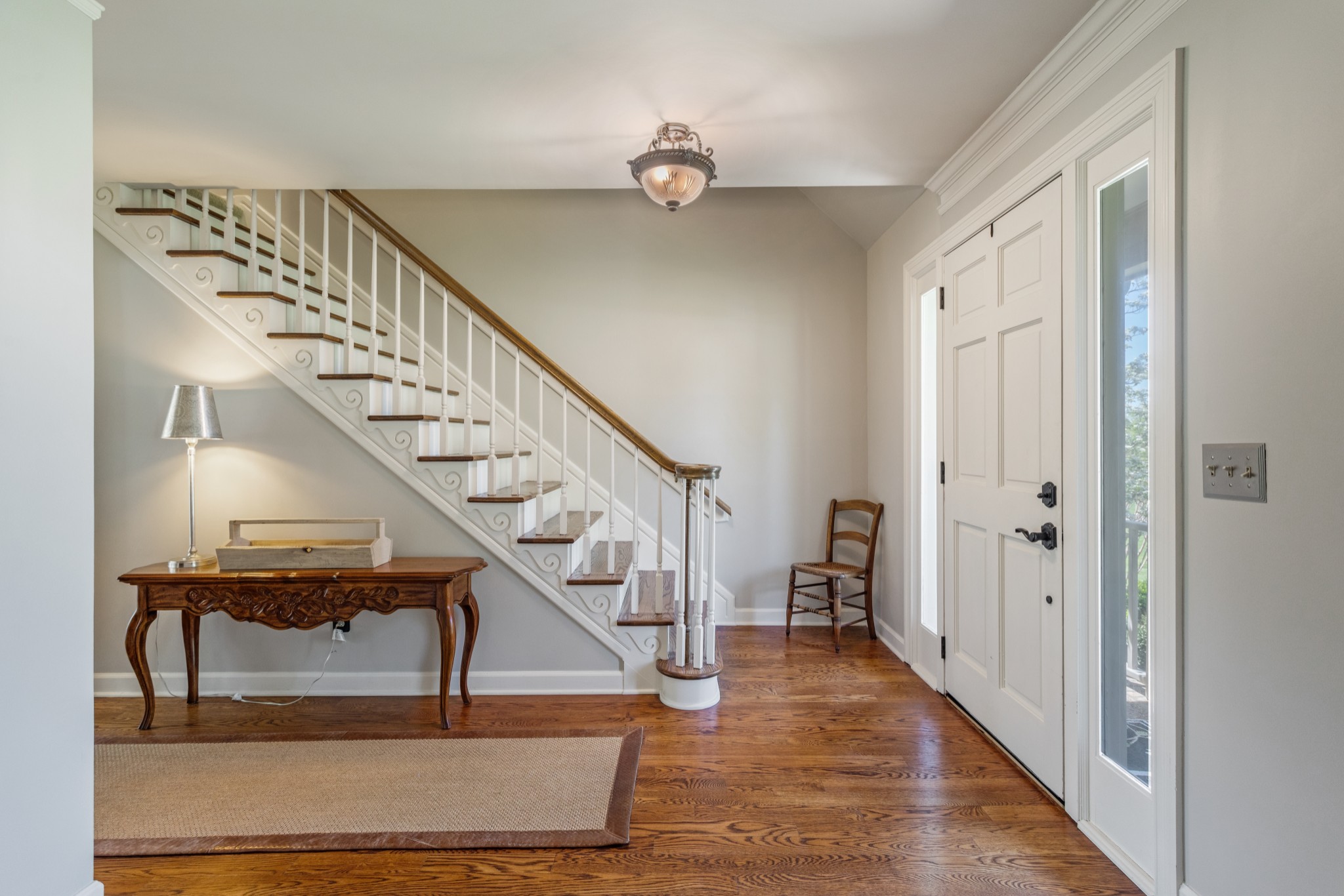 1302 Arrowhead Dr