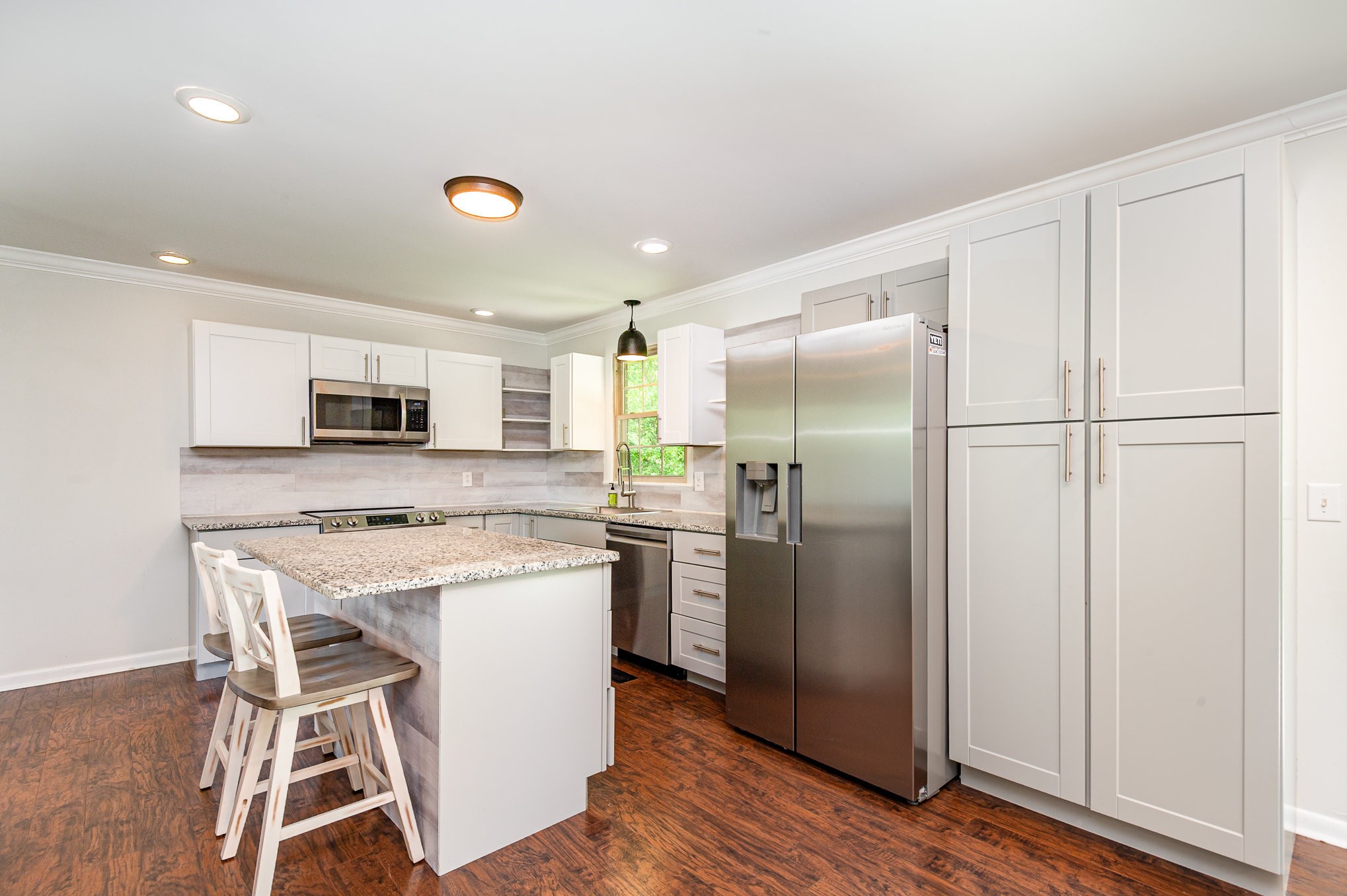 138 Lakeside Park Dr