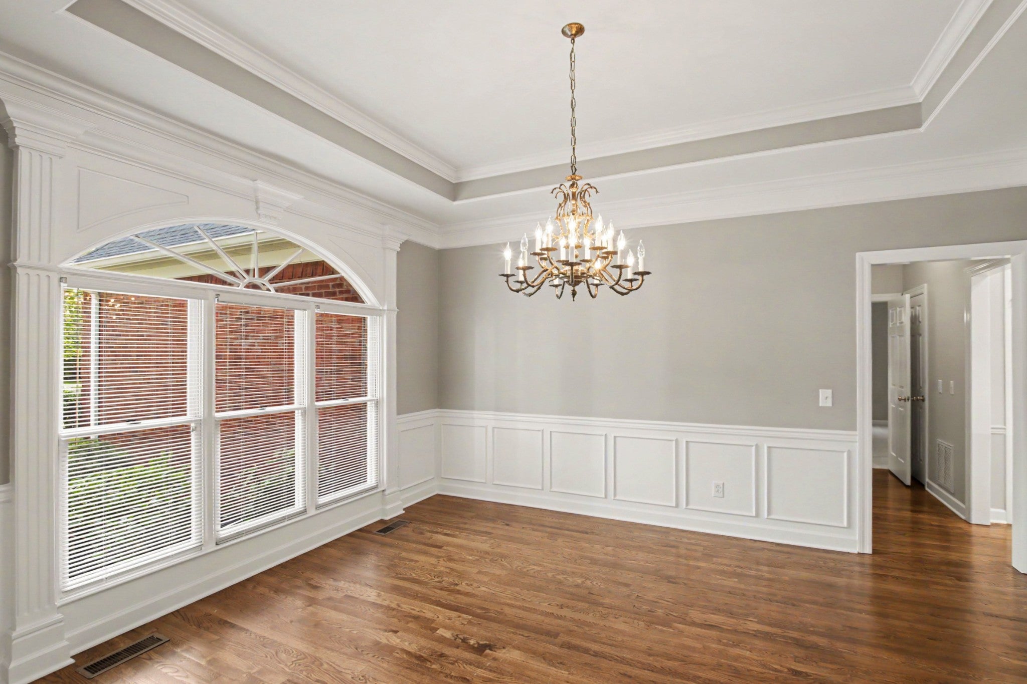 820 Peconic Pl