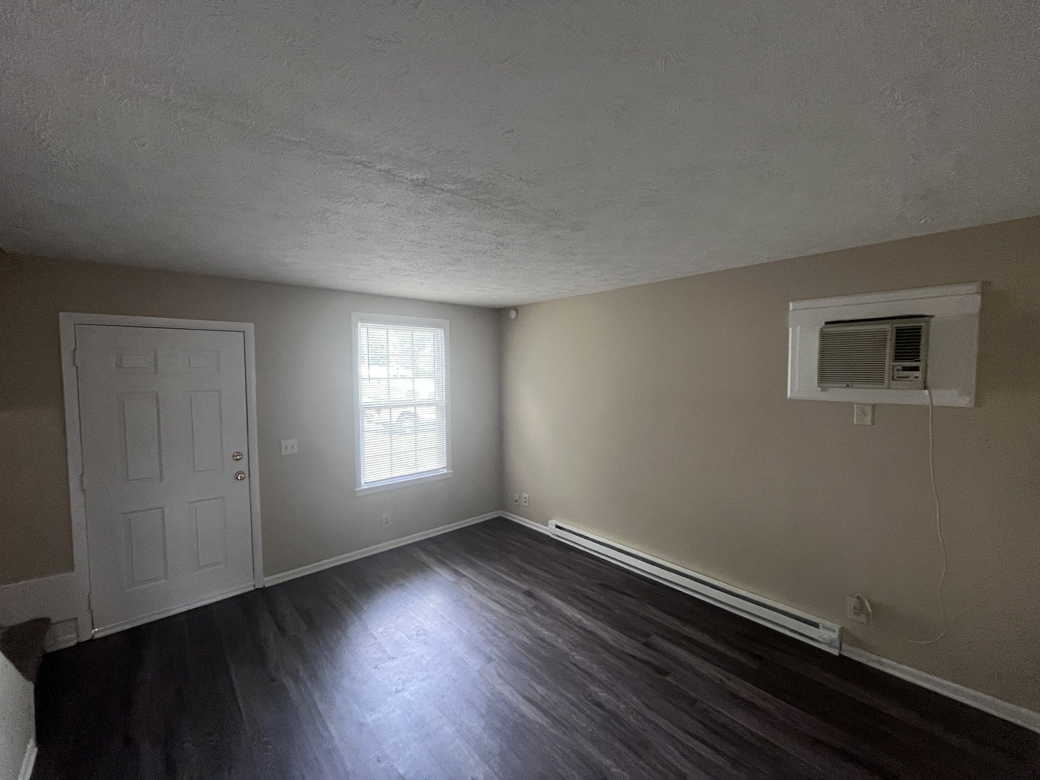 400 Gillespie Ct