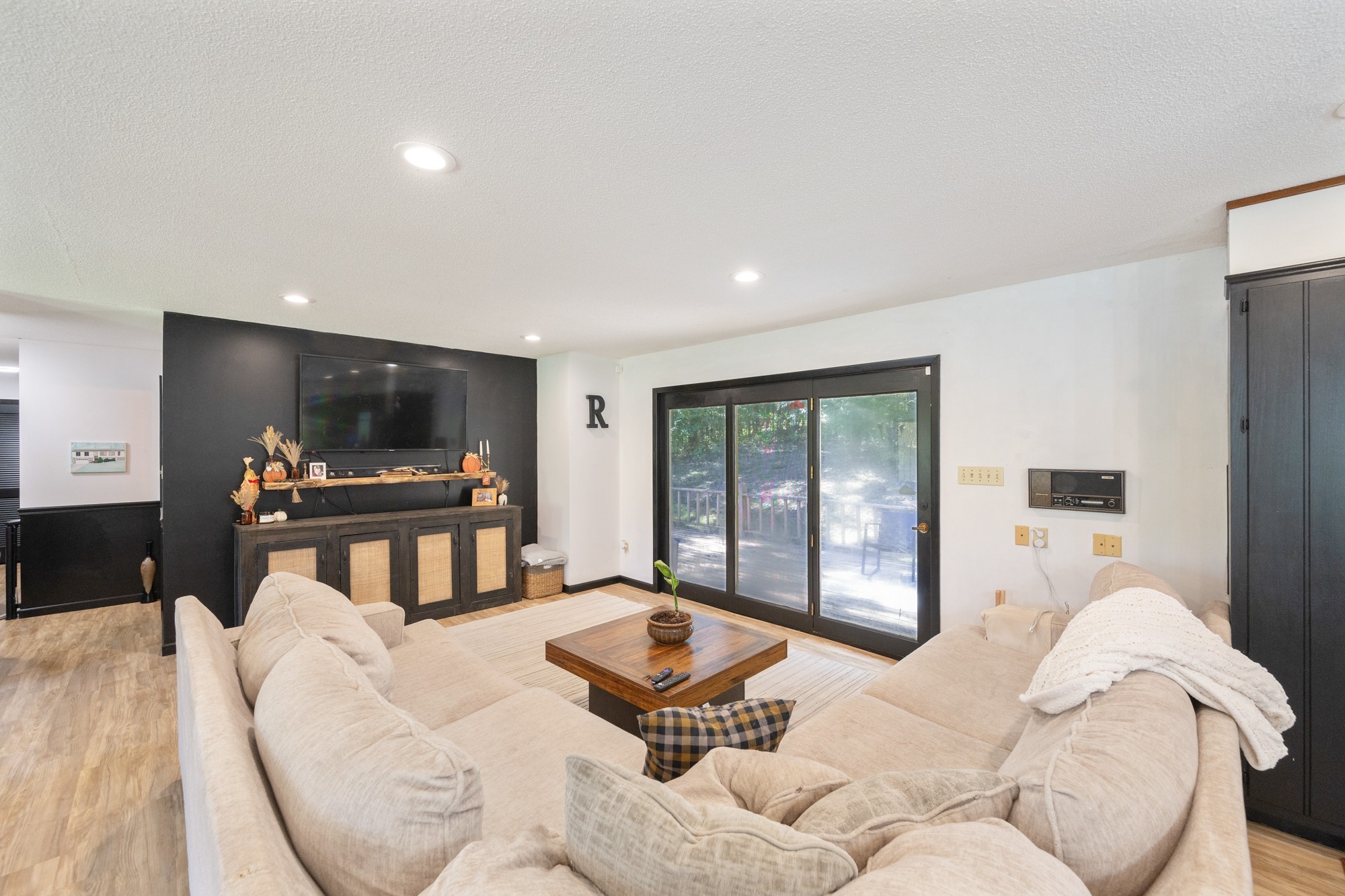 326 Dogwood Dr