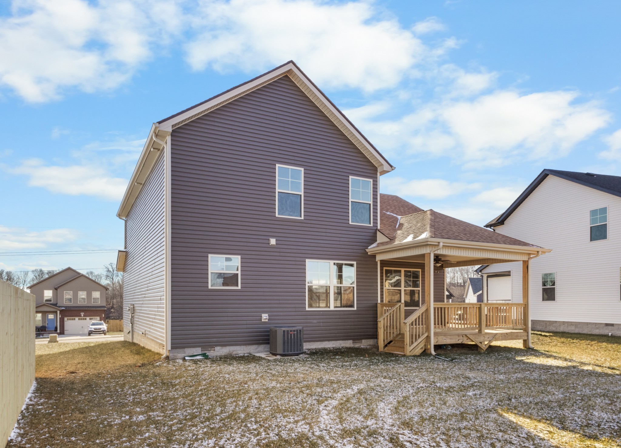 Clarksville, Tennessee 37040, United States, 3 Bedrooms Bedrooms, ,3 BathroomsBathrooms,Residential,Active,196562