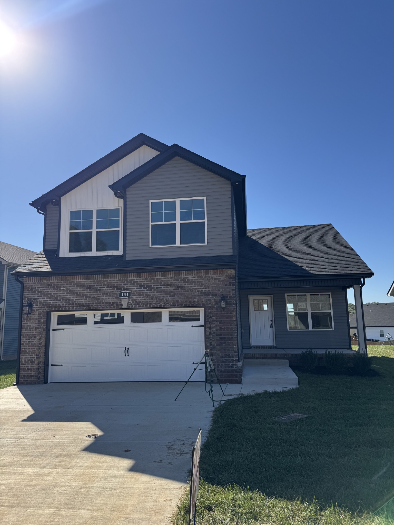 Clarksville, Tennessee 37040, United States, 3 Bedrooms Bedrooms, ,3 BathroomsBathrooms,Residential,Active,196562