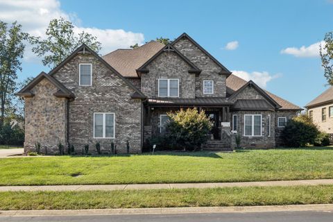 152 Copperstone Dr Clarksville TN 37043