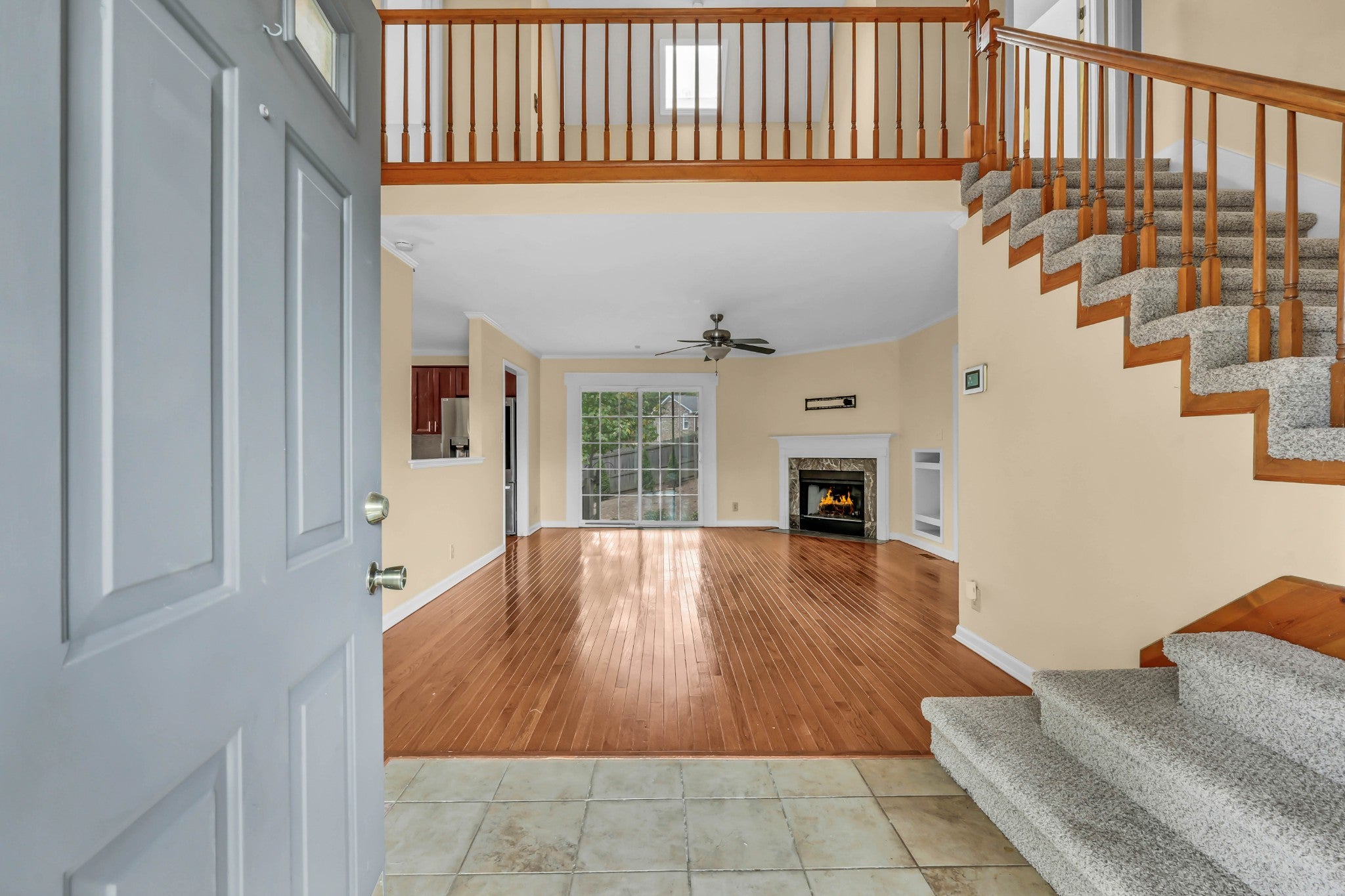 1245 Cloverdale Dr