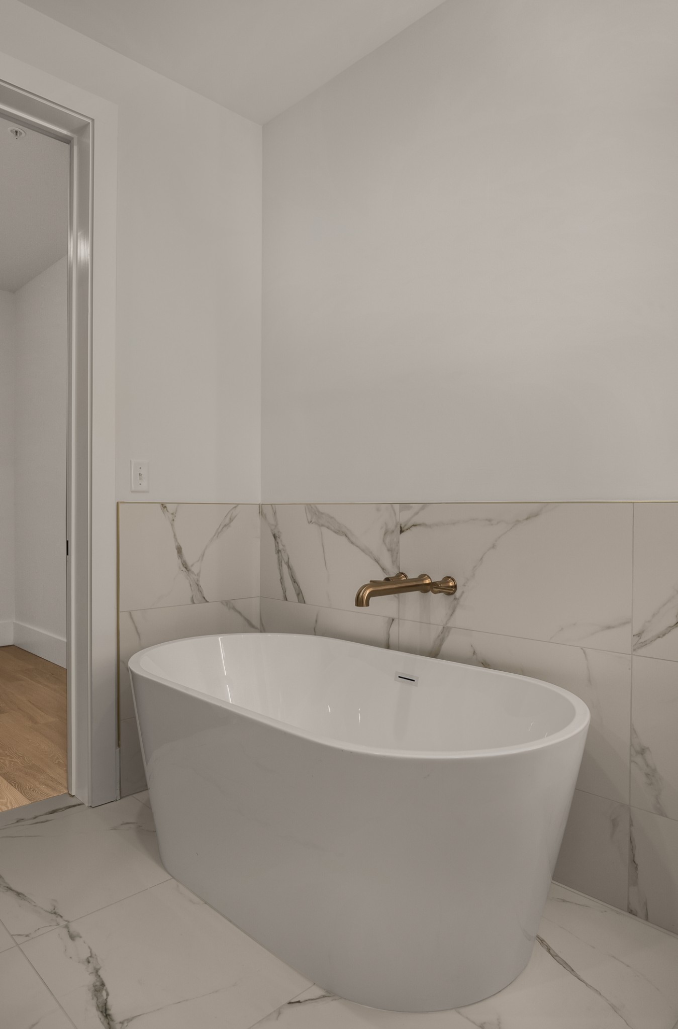 321 31st Ave N D4 (A)