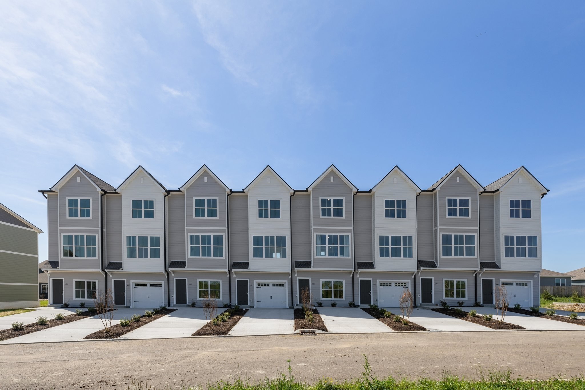603 Harper Lndg
