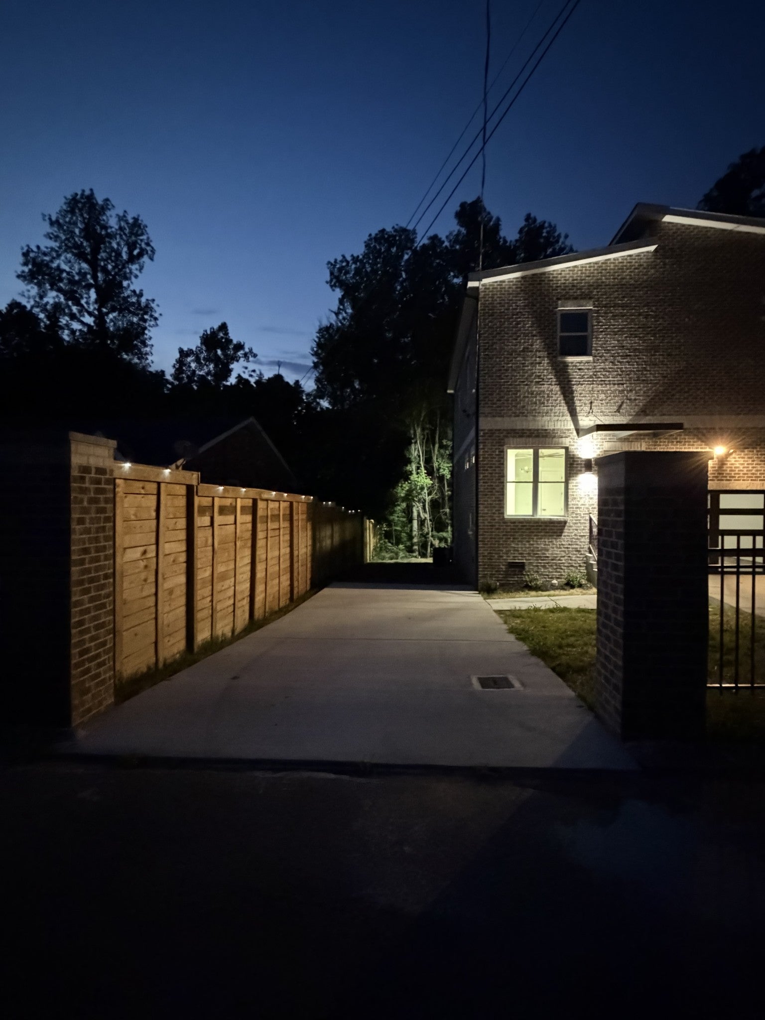 2353 Cooper Ter, Nashville TN 37216 4-bed home, photo 4 of 30