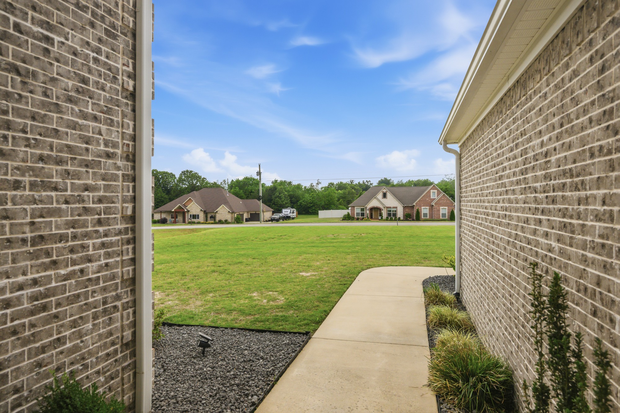460 Connor Ln - Photo 4