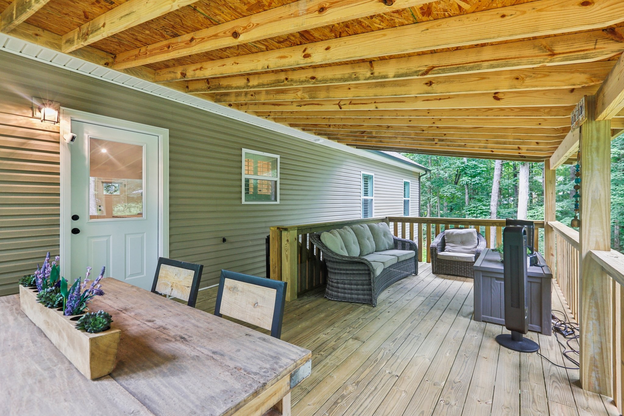 1210 Hardwood Trl
