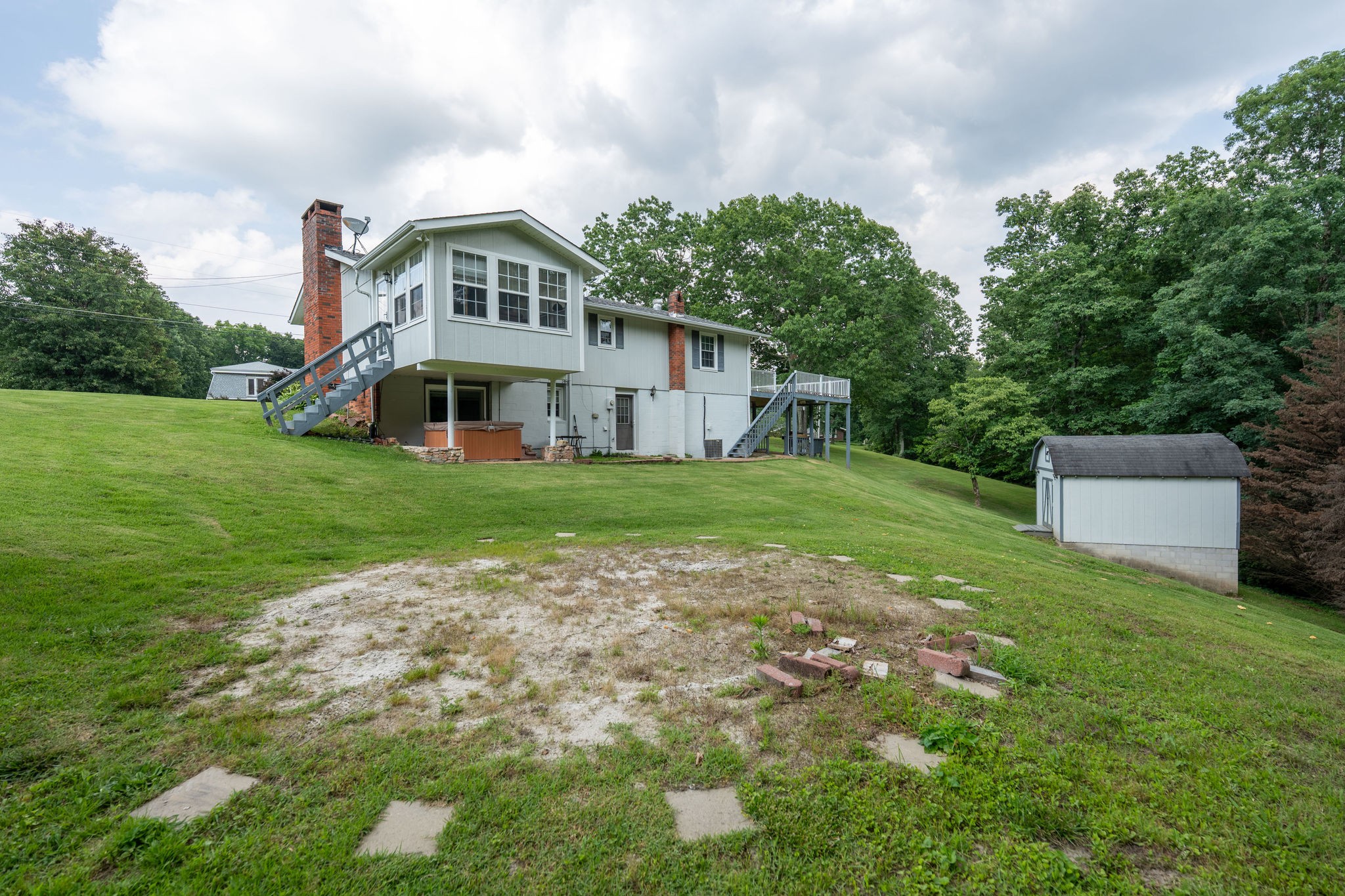 711 Hurricane Hill Dr
