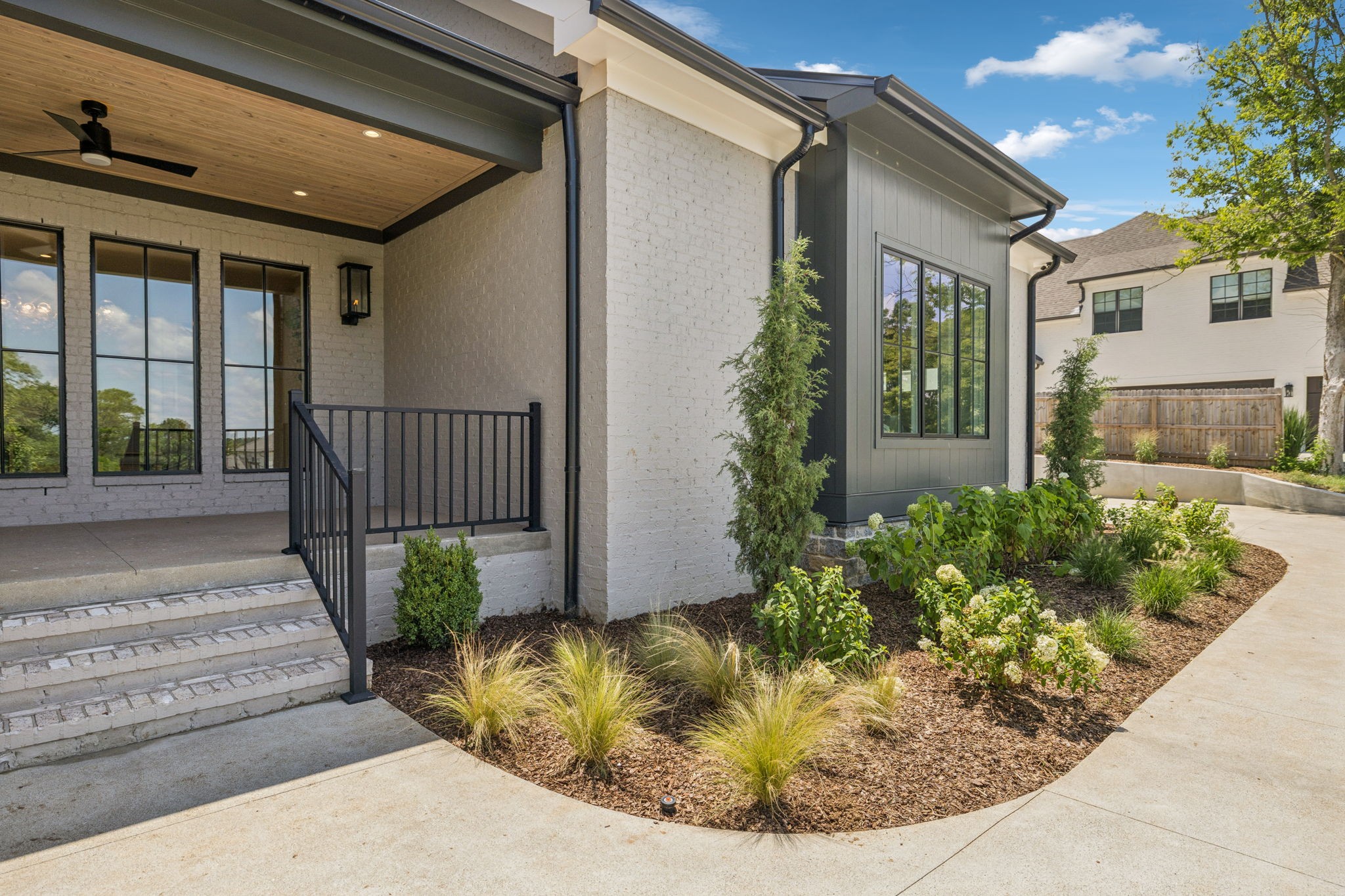 853 Belton Dr