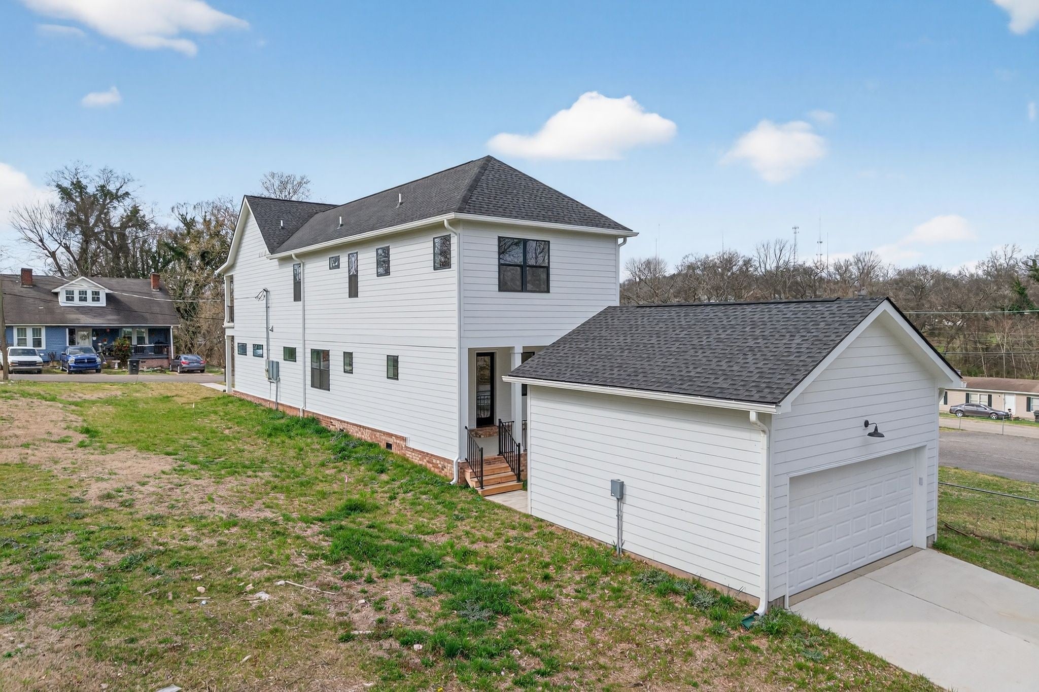 1109 Parker St