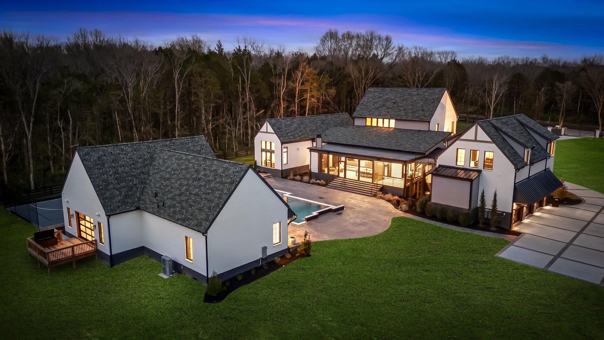 3737 N Chapel Rd