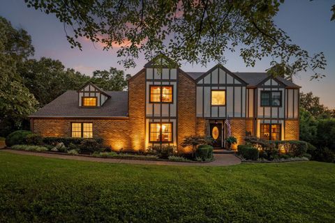 7819 Stonehenge Drive Chattanooga TN 37421