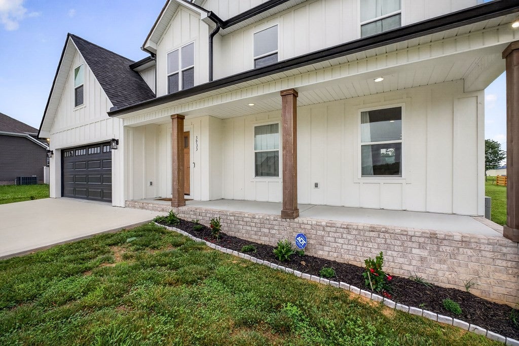 3933 Winter Haven Dr