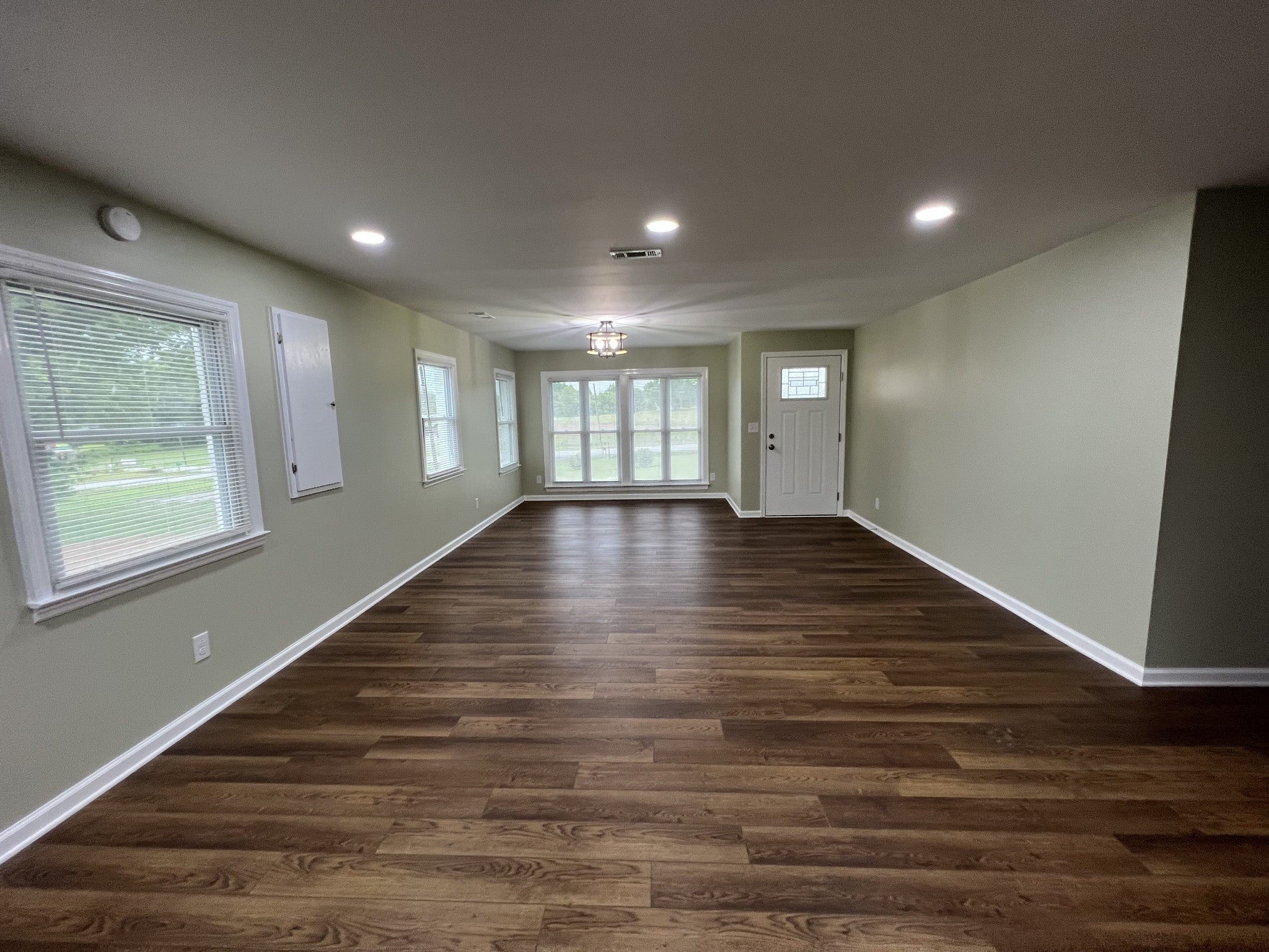 8262 Horton Hwy