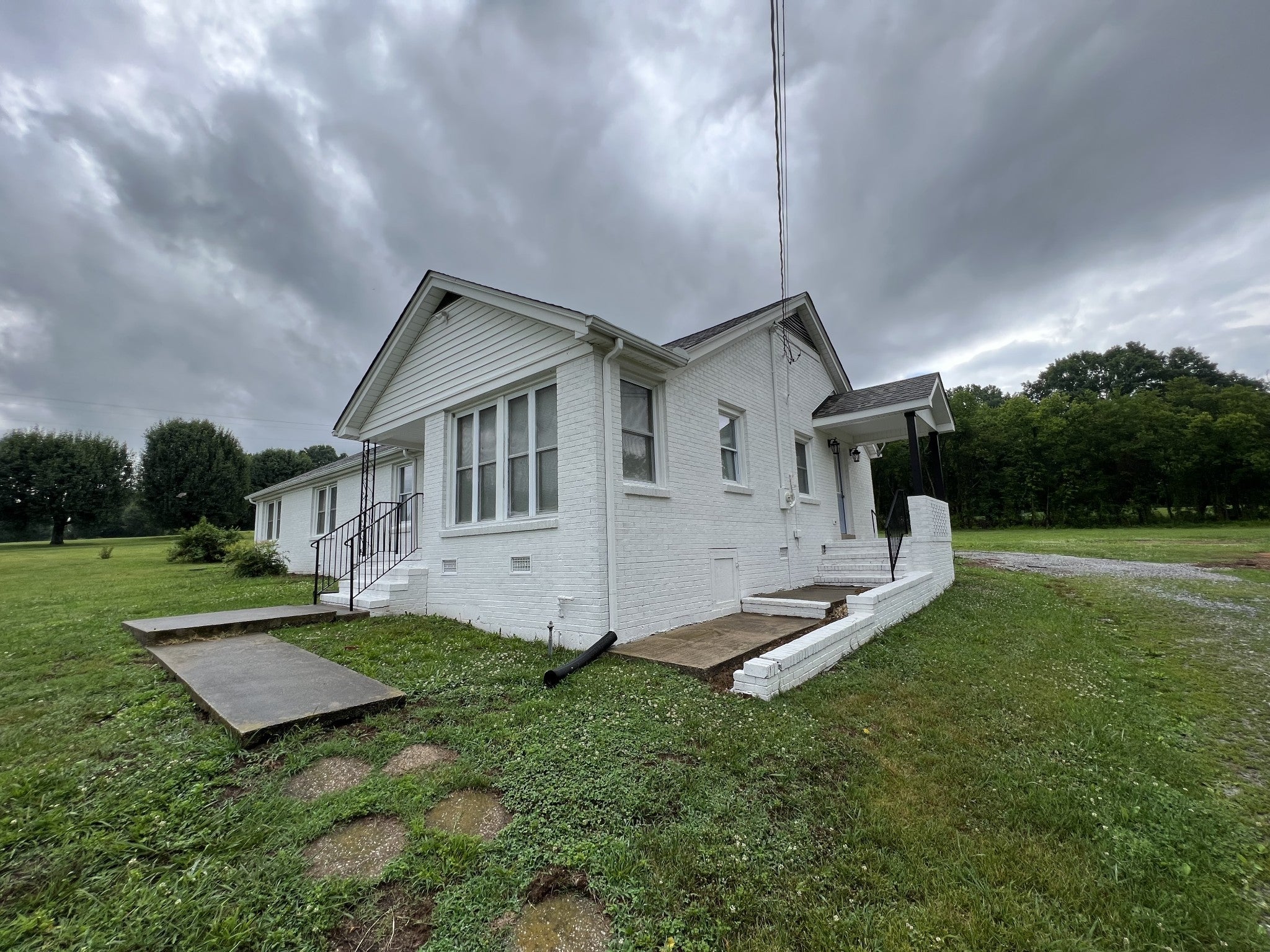 8262 Horton Hwy