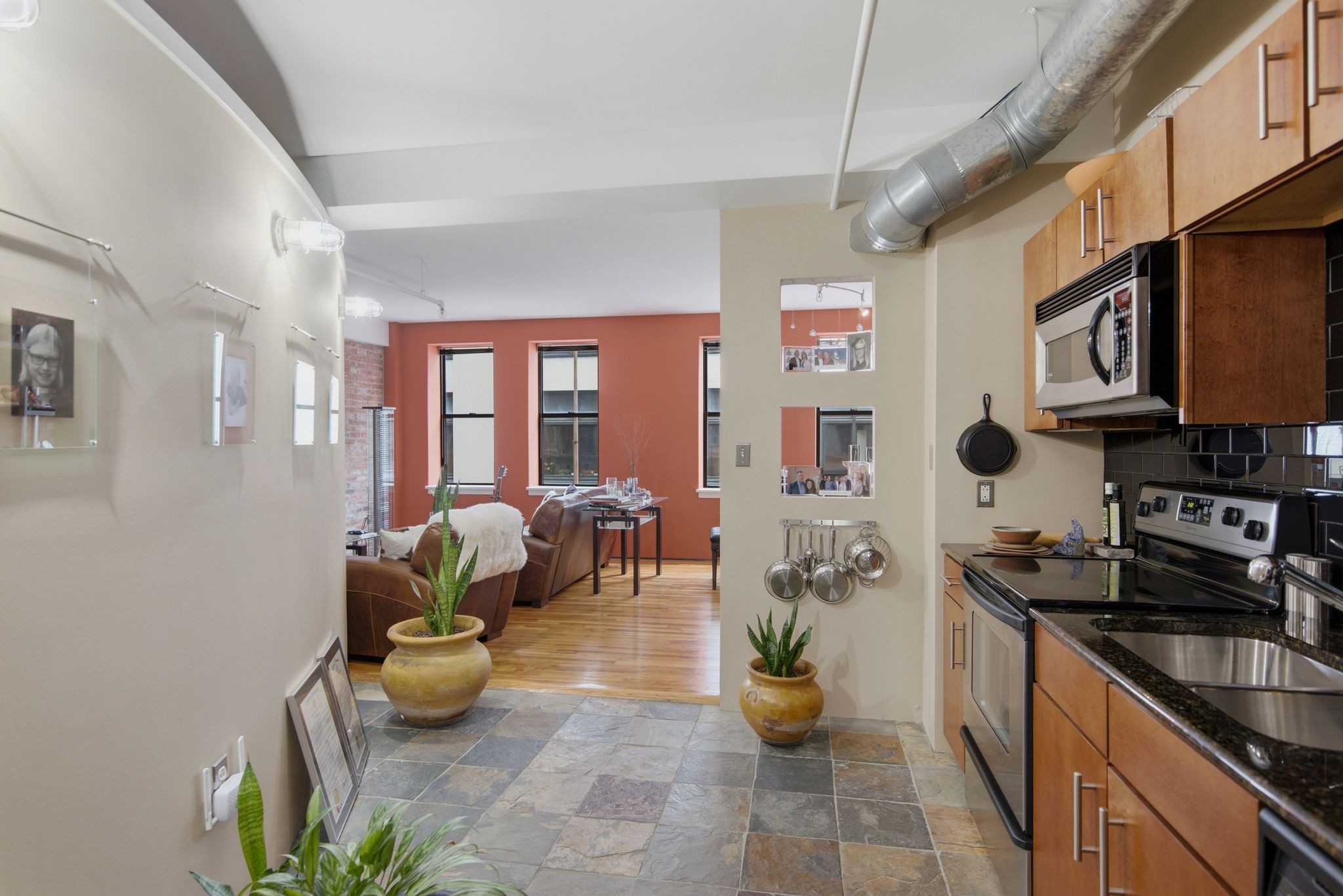 700 Church St 205