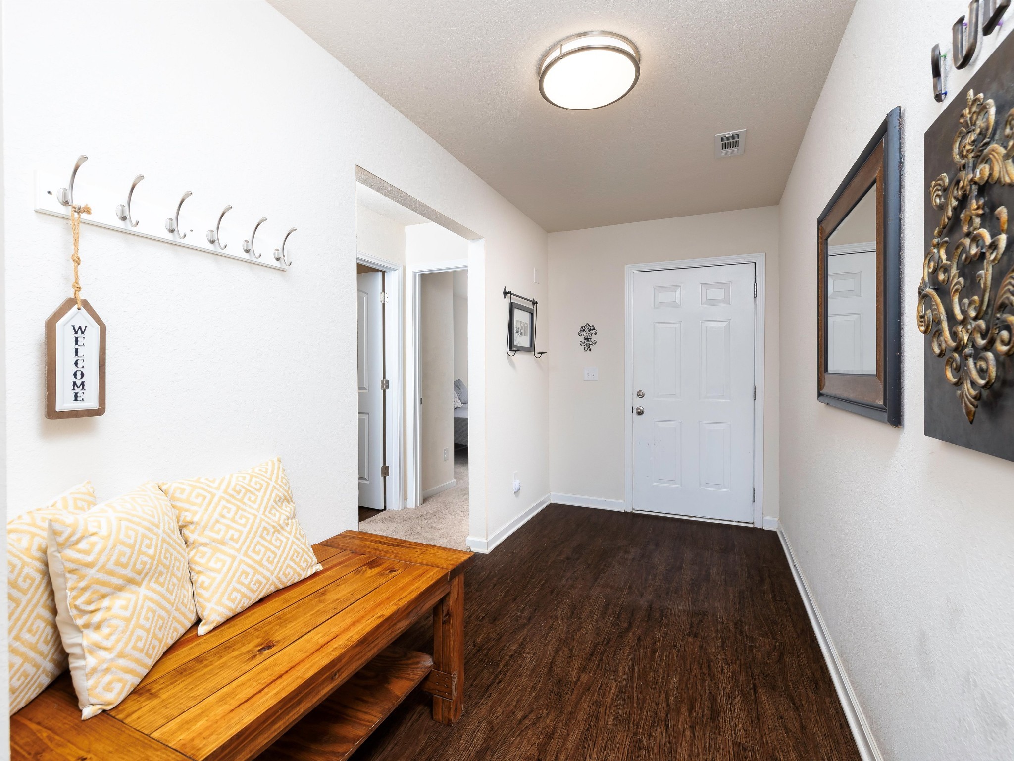 2525 Queen Bee Dr