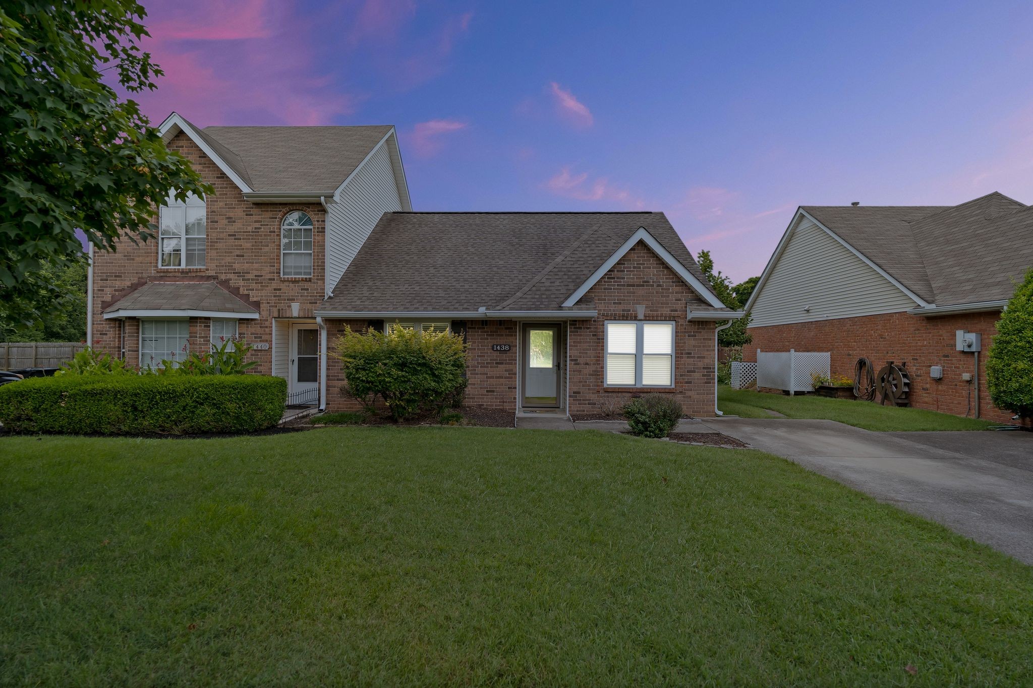 1438 Anita Ct
