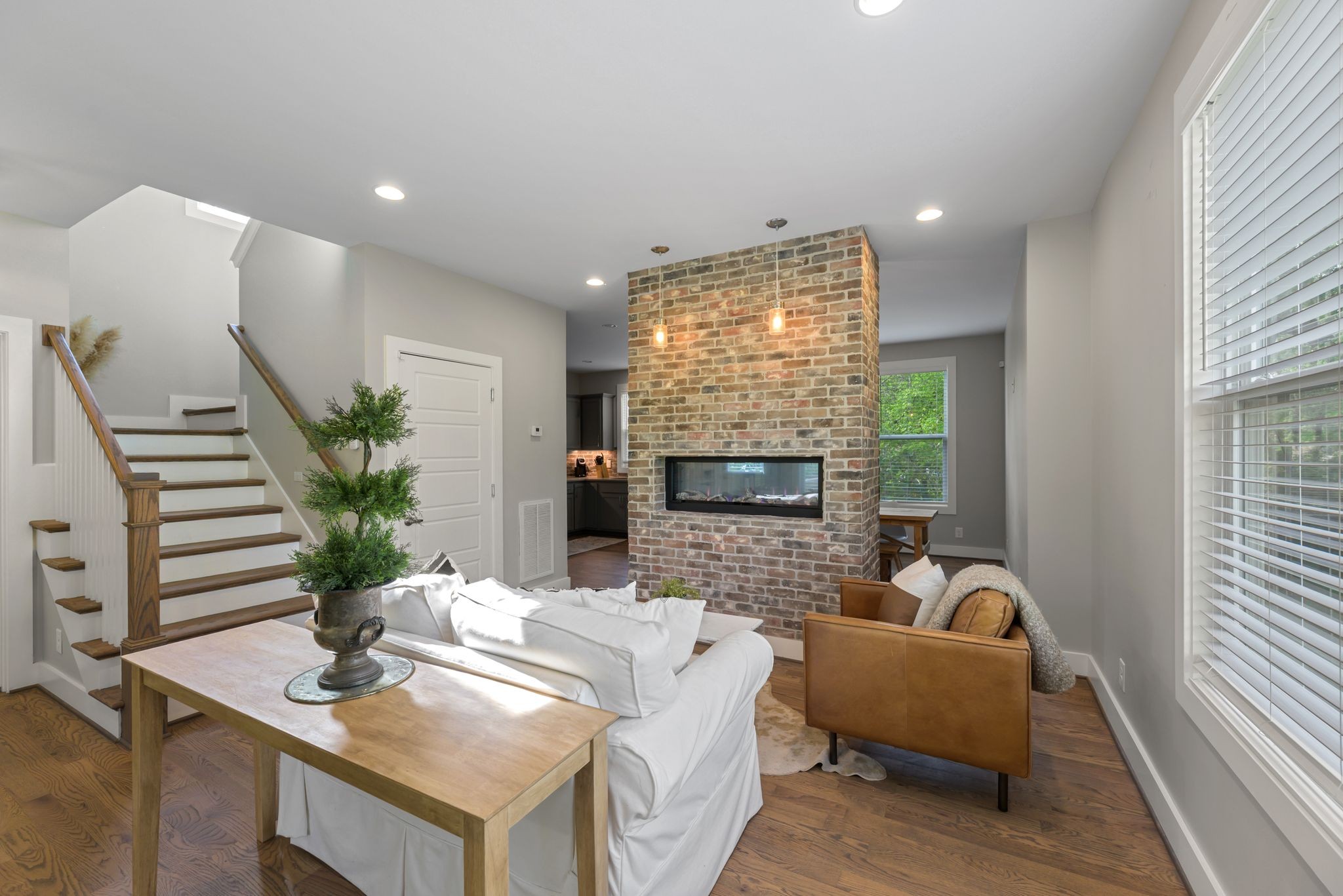 2676 Hartford Dr