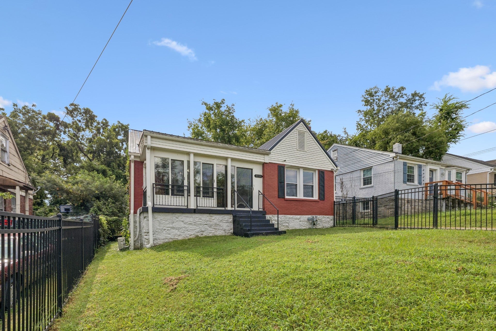 3706 Burrus St, Nashville TN 37216 2-bed home, photo 3 of 47