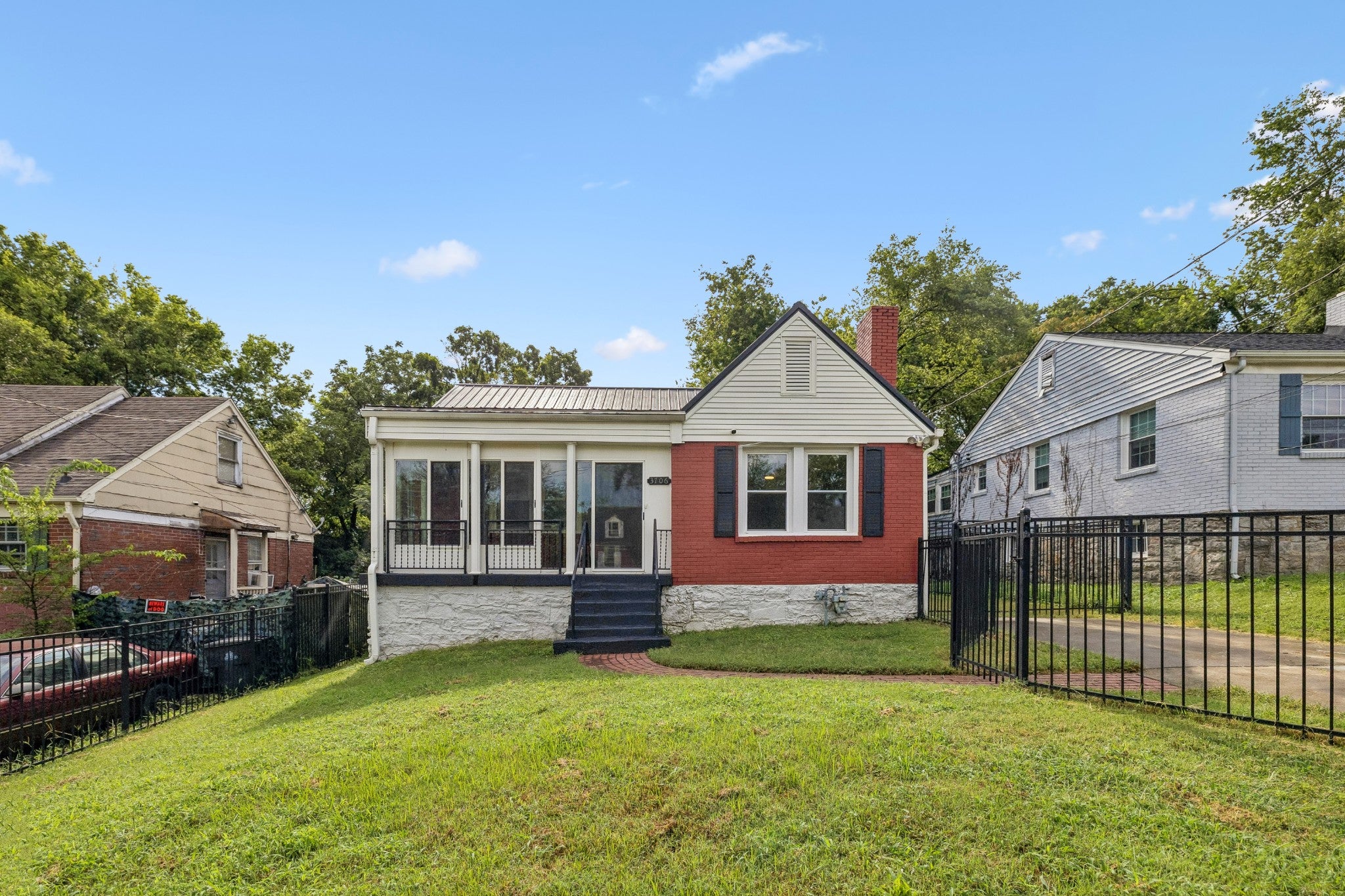 3706 Burrus St, Nashville TN 37216 2-bed home, photo 2 of 47
