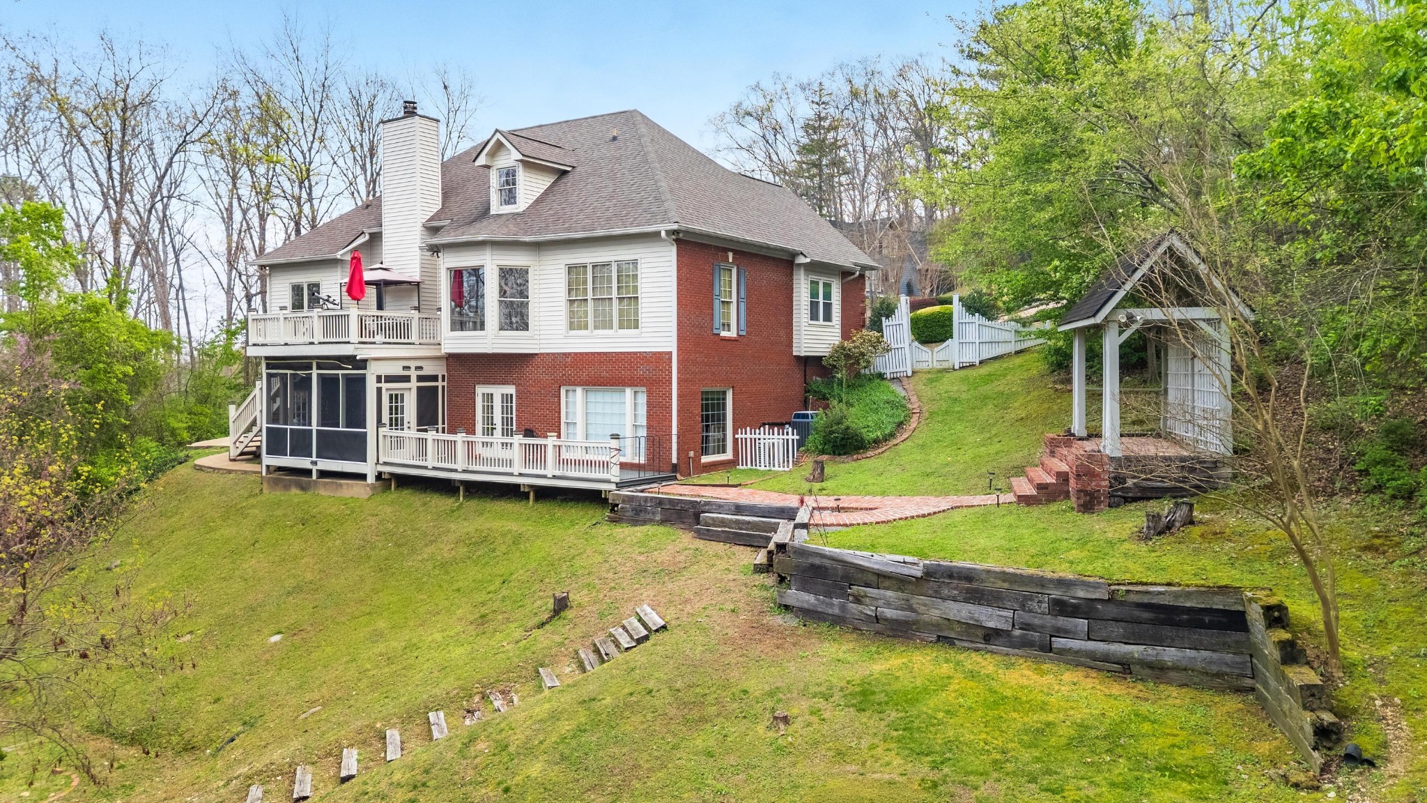 1953 Ridge Point Drive NW