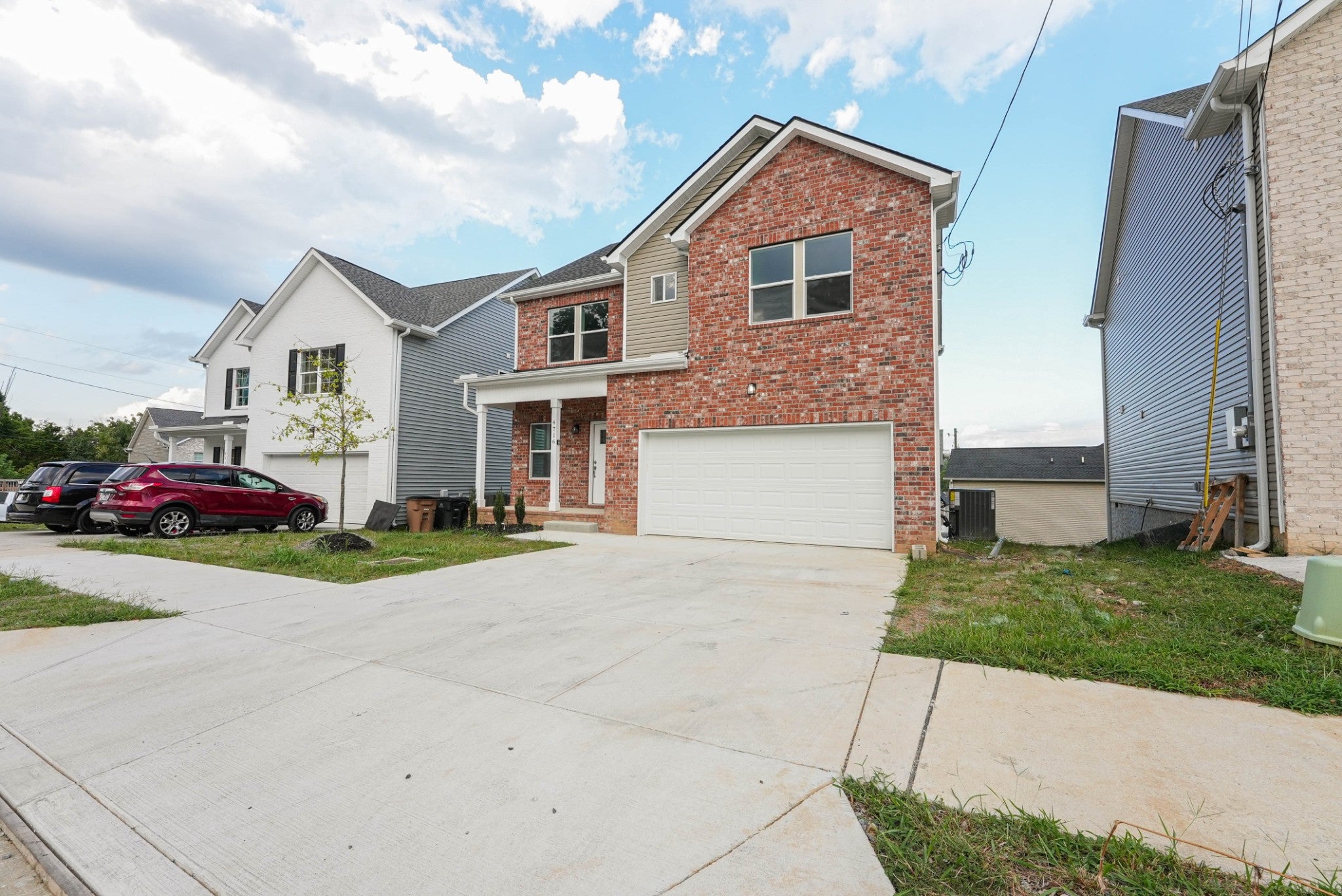 4716 Long Br