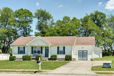 1021 Waterford Cir Clarksville TN 37040