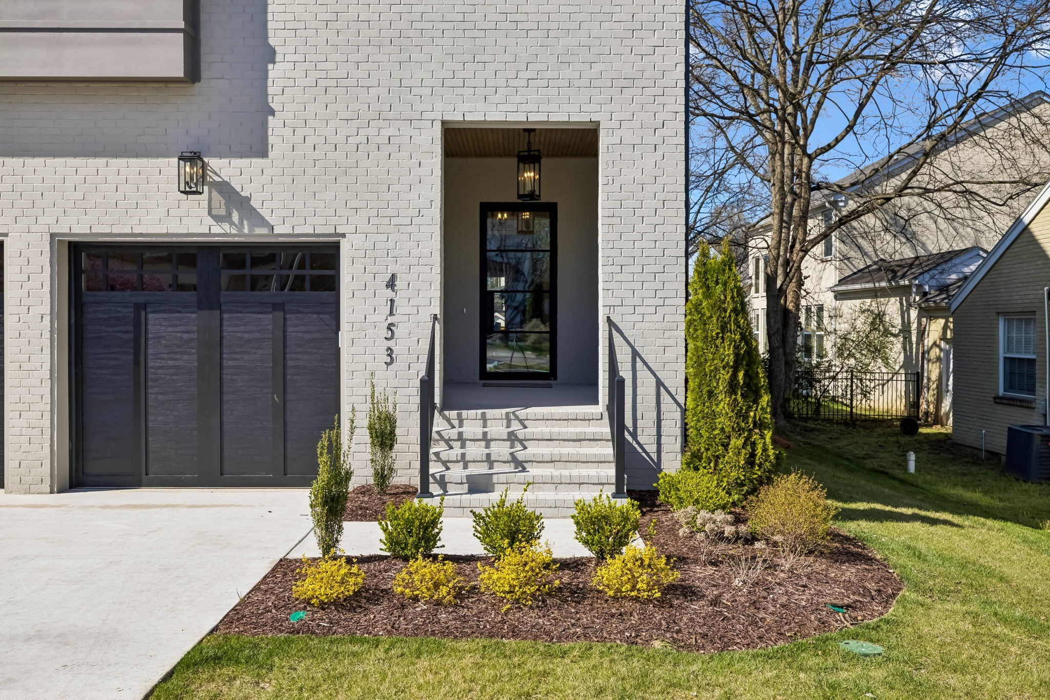 4153 Outer Dr