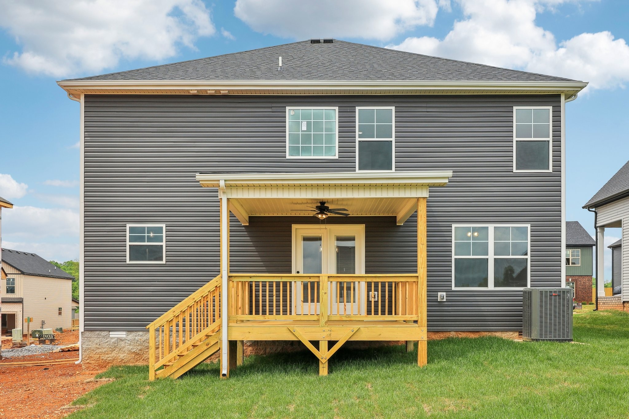 Clarksville, Tennessee 37040, United States, 5 Bedrooms Bedrooms, ,3 BathroomsBathrooms,Residential,Active,36374