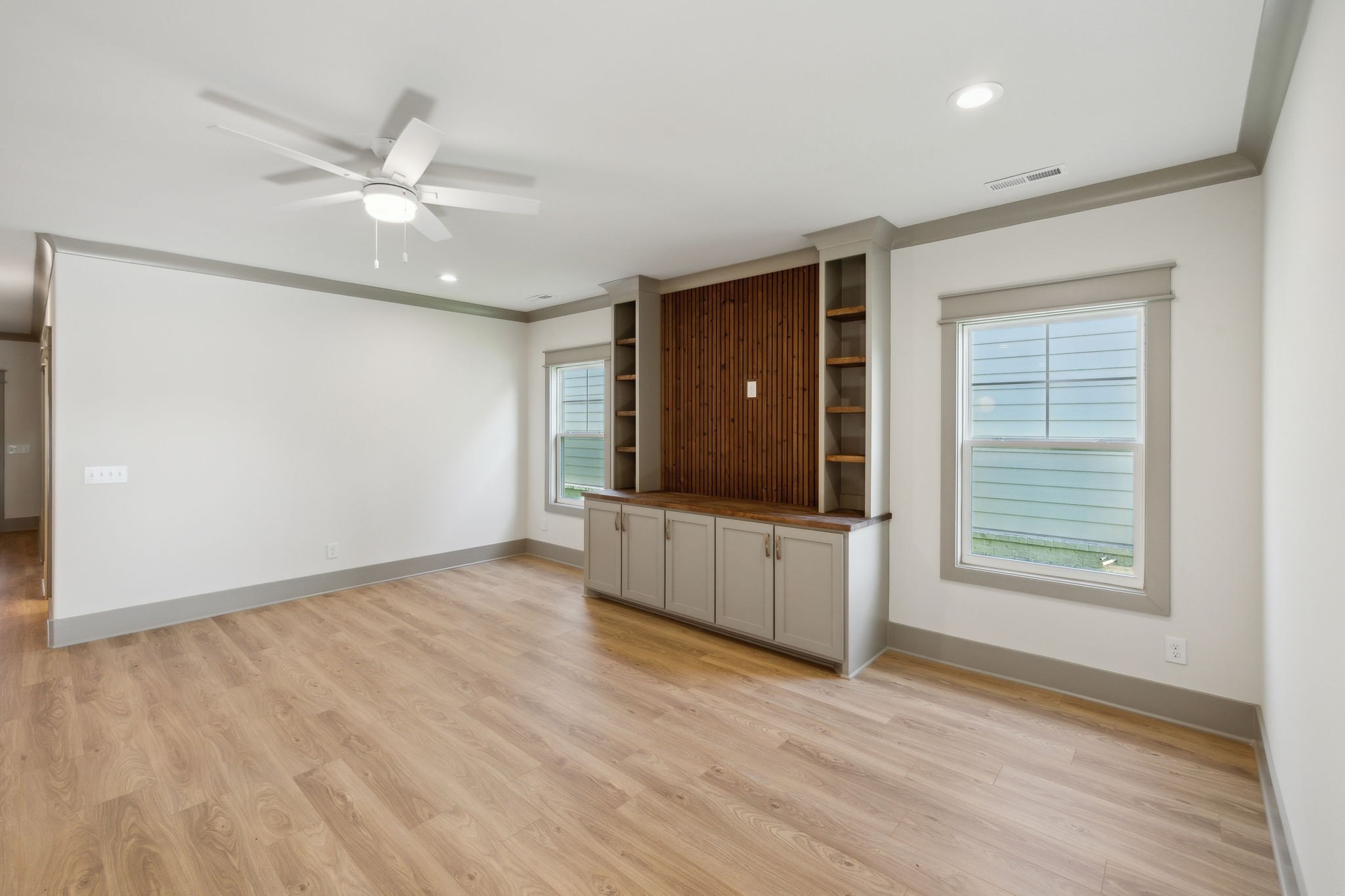 3533 John Richards Dr