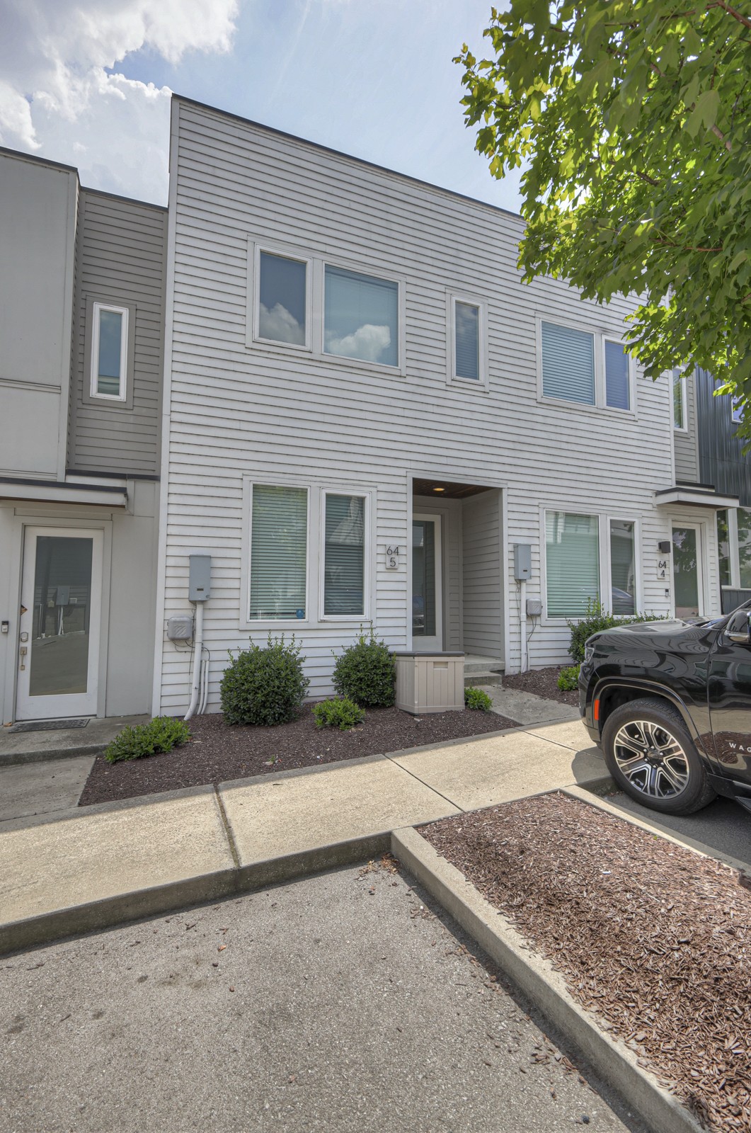 64 Fern Ave 5