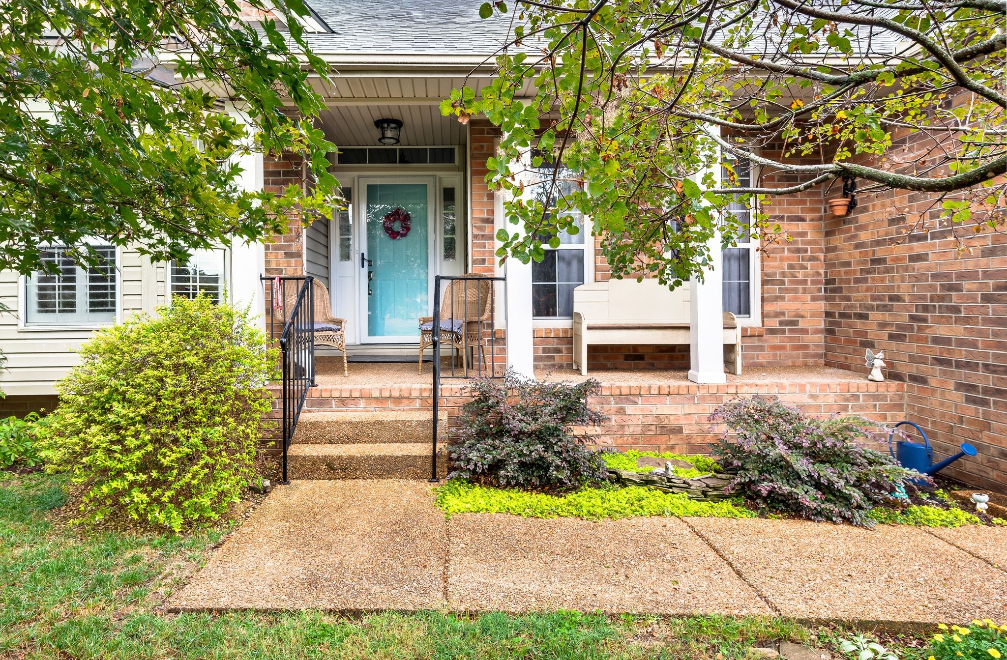 2020 Belmont Cir