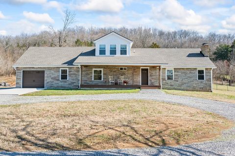 744 Dobbins Pike Gallatin TN 37066