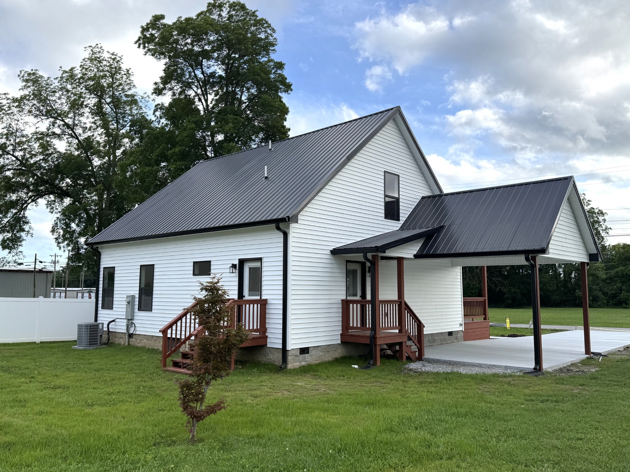 Middle Tennessee Properties 2 906 Davidson St