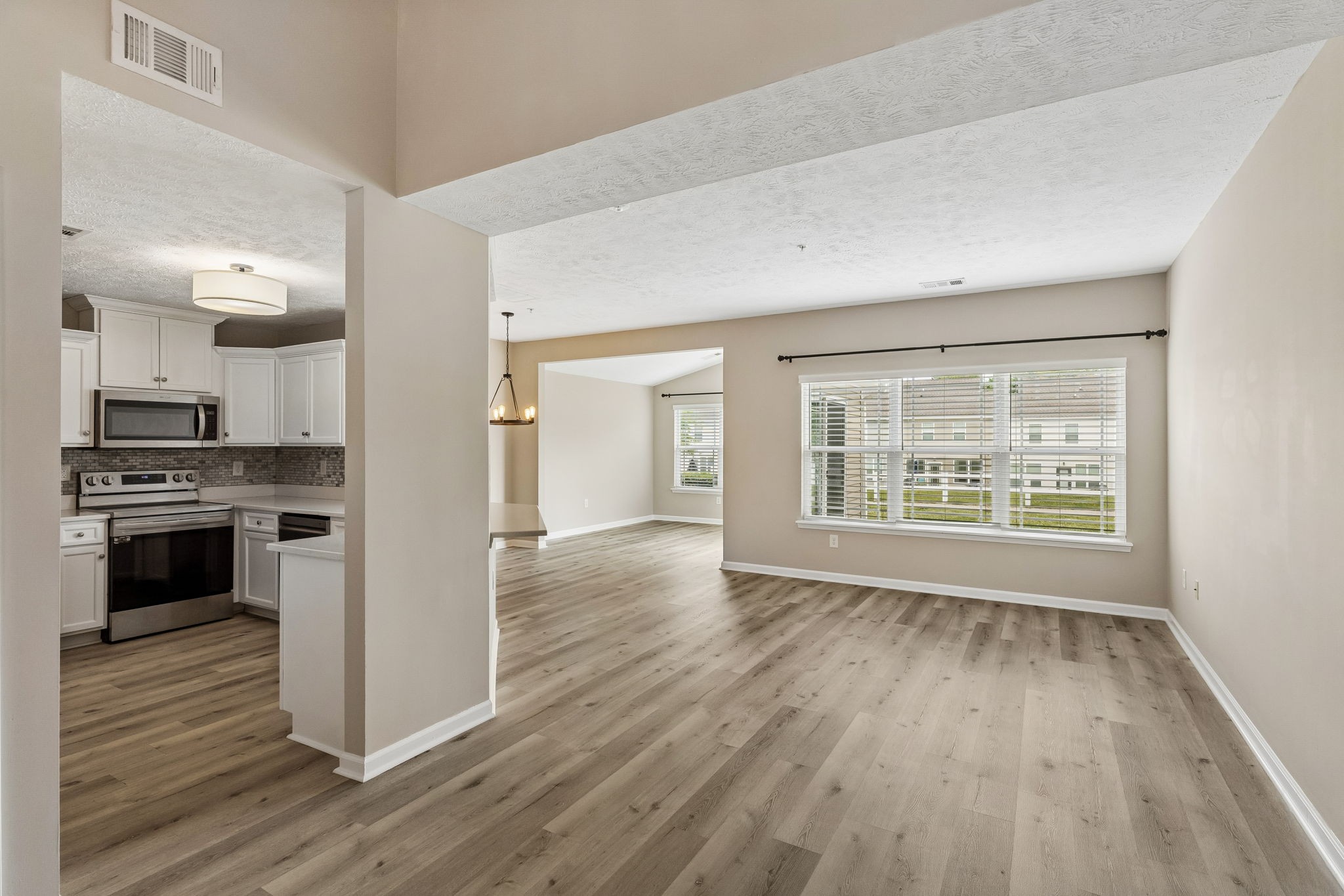 1069 Somerset Springs Dr