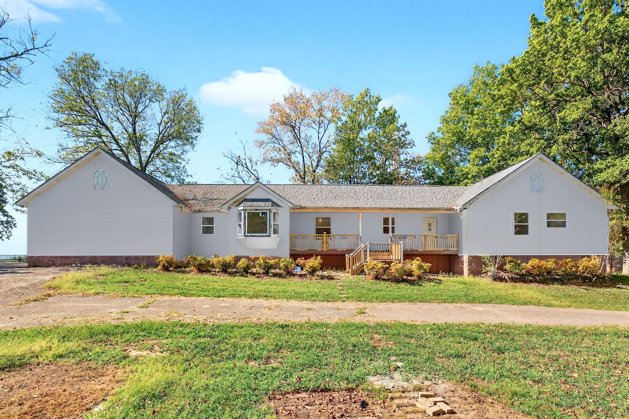 1295 Covenant Cove Ln