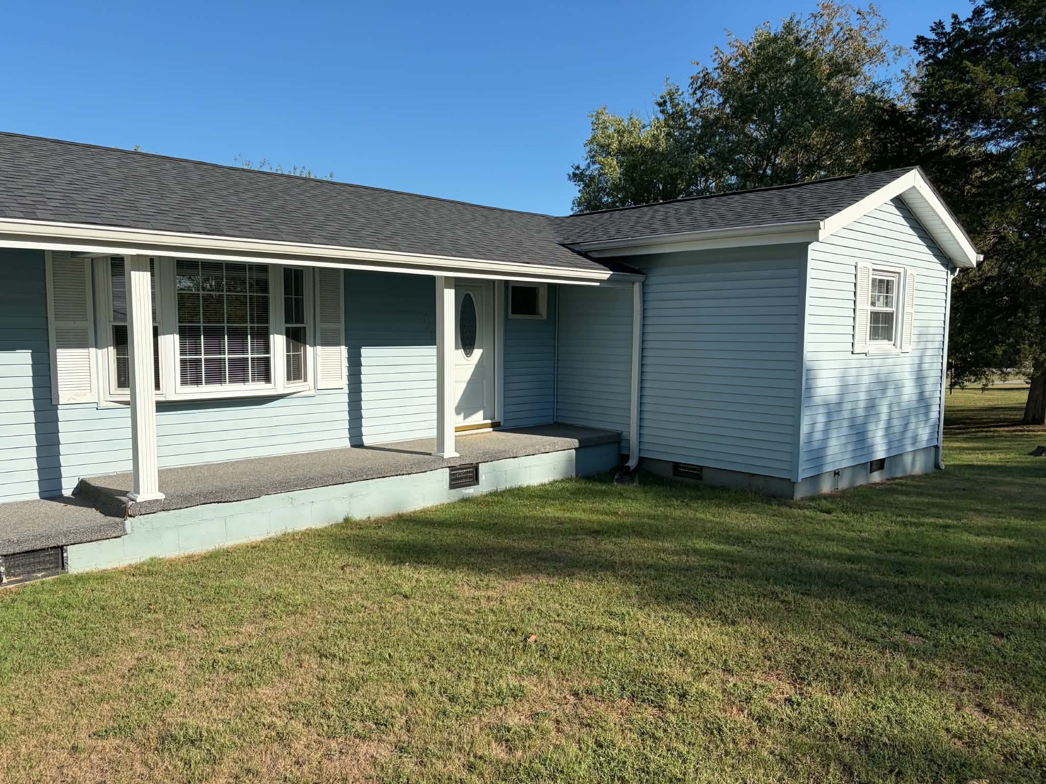 142 Circle Dr