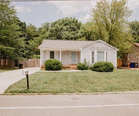 Photo of 1004 Beech Bend Dr, Nashville, TN 37221 (MLS # 3232213)