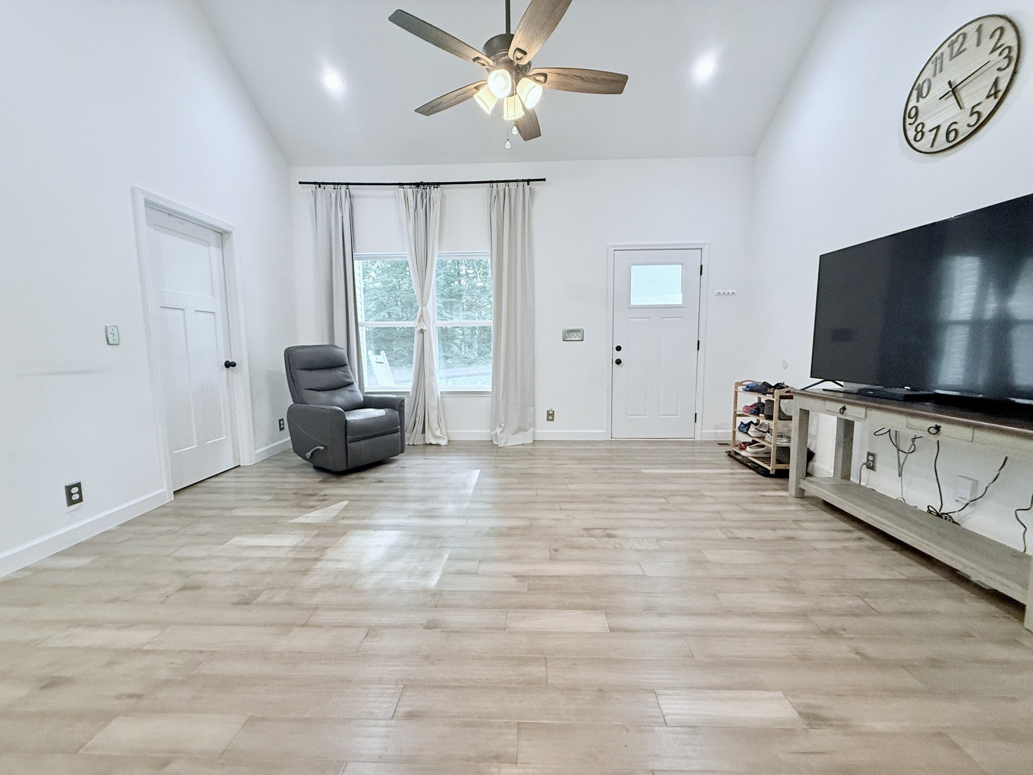 1021 Woodmont Dr
