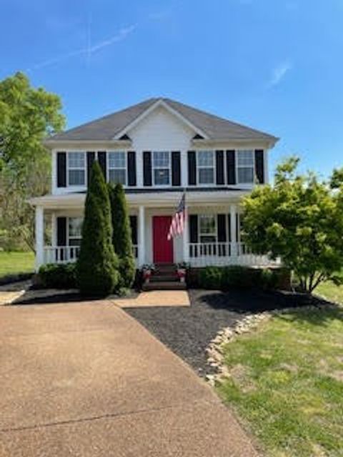 1329 Branchside Ct Thompsons Station TN 37179