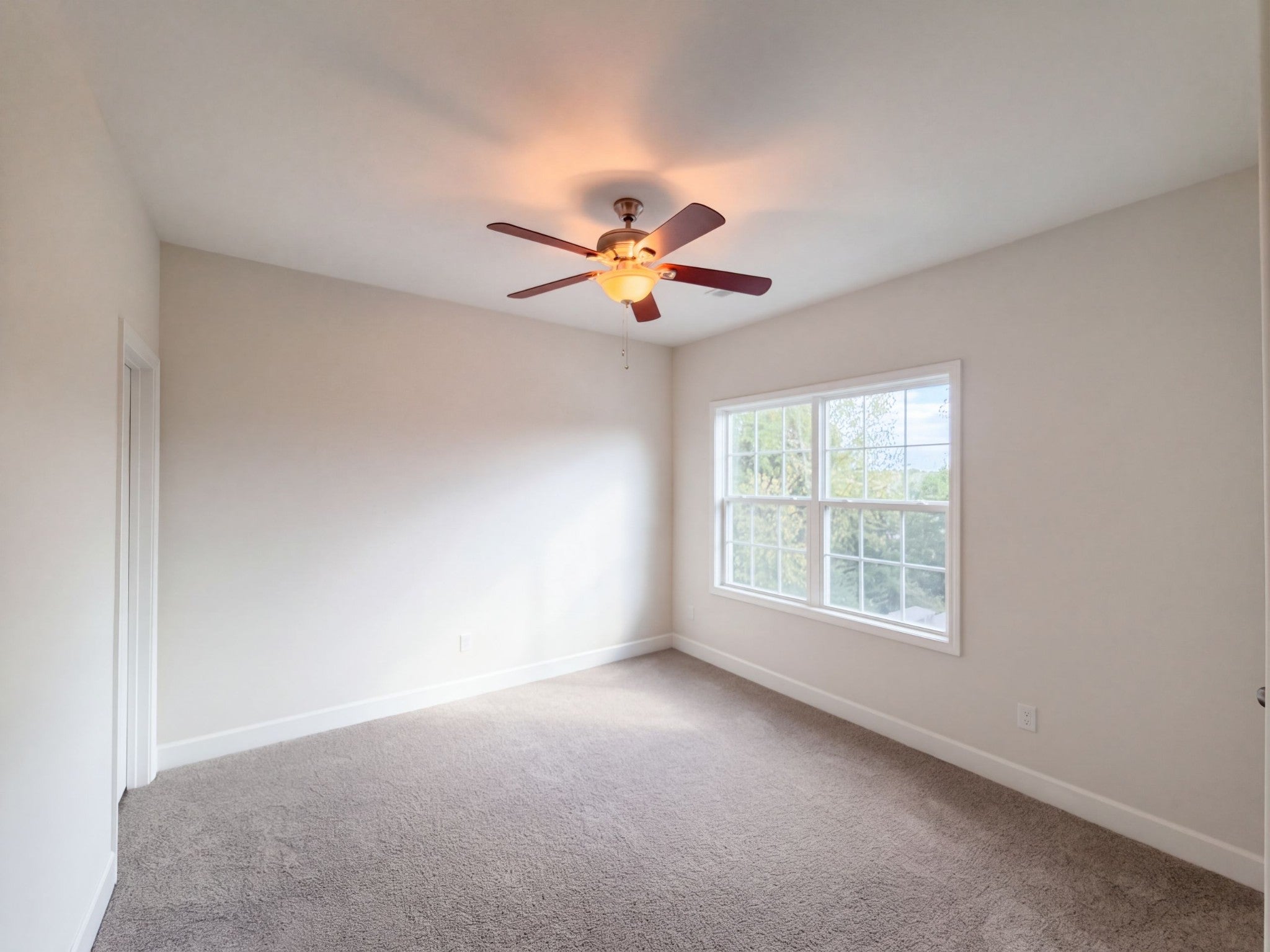 2043 Pinecrest Dr